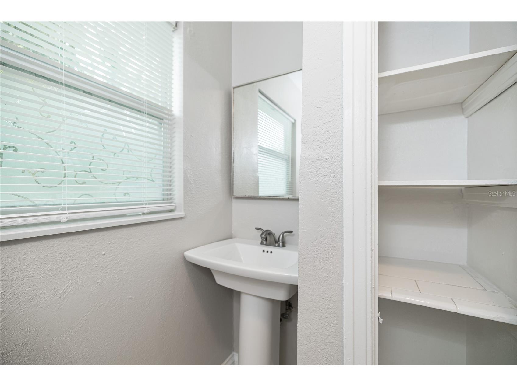 917 30th Avenue N #4 Saint Petersburg FL 33704 TB8524940 image12