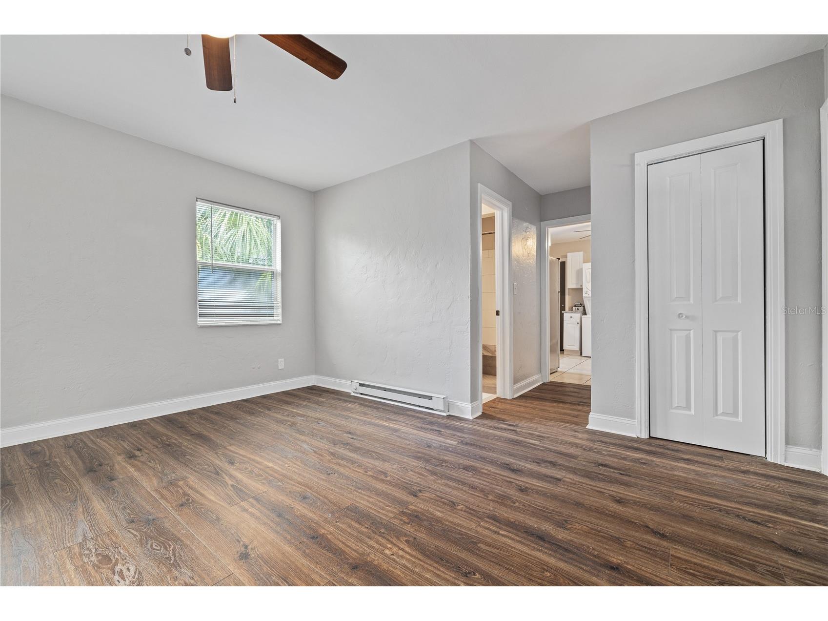 917 30th Avenue N #4 Saint Petersburg FL 33704 TB8524940 image4