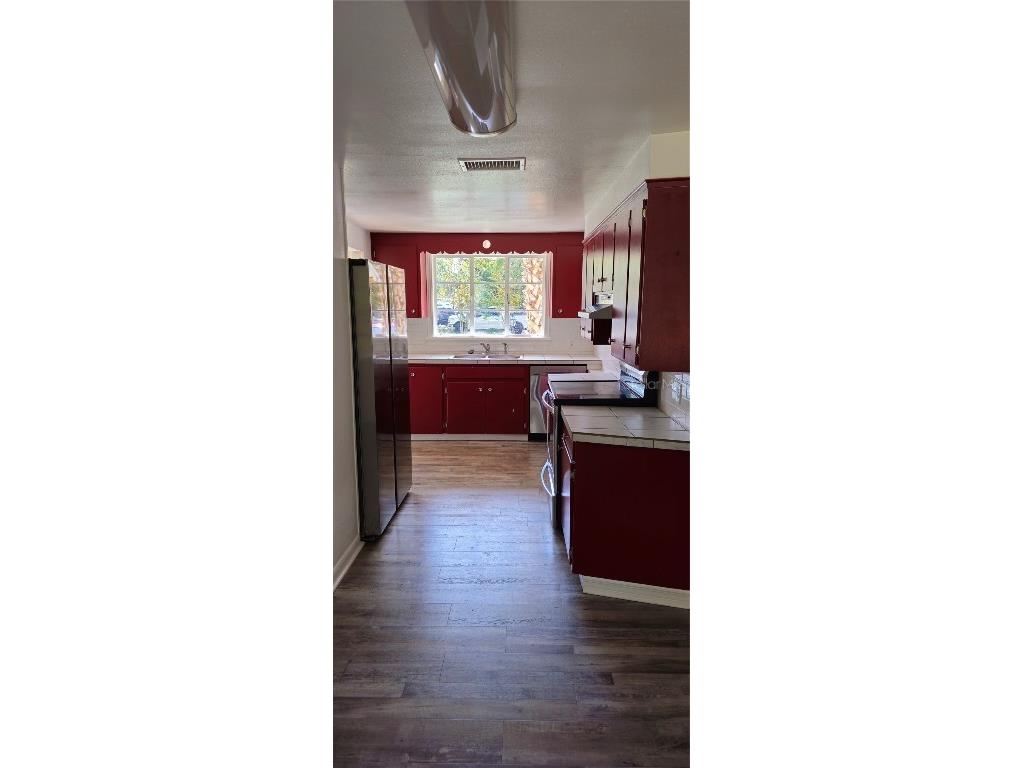 917 E 4th Avenue Mount Dora FL 32757 G5104768 image2