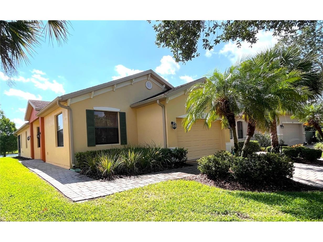 917 Grand Canal Drive Kissimmee FL 34759 - Retention pond S5110870 image1