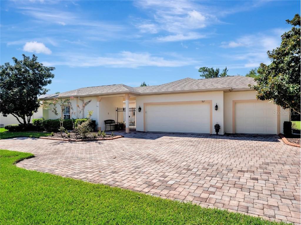 917 Shorehaven Drive Poinciana FL 34759 O6186977 image1