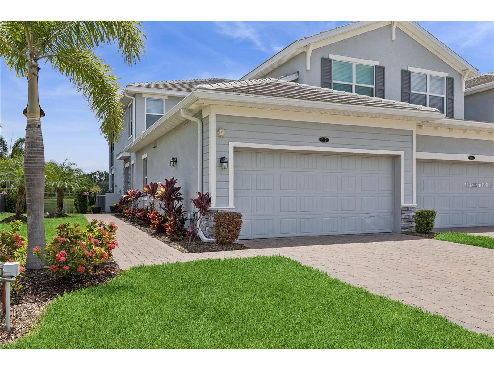 917 Tidewater Shores Loop Bradenton FL 34208 A4690908 image1
