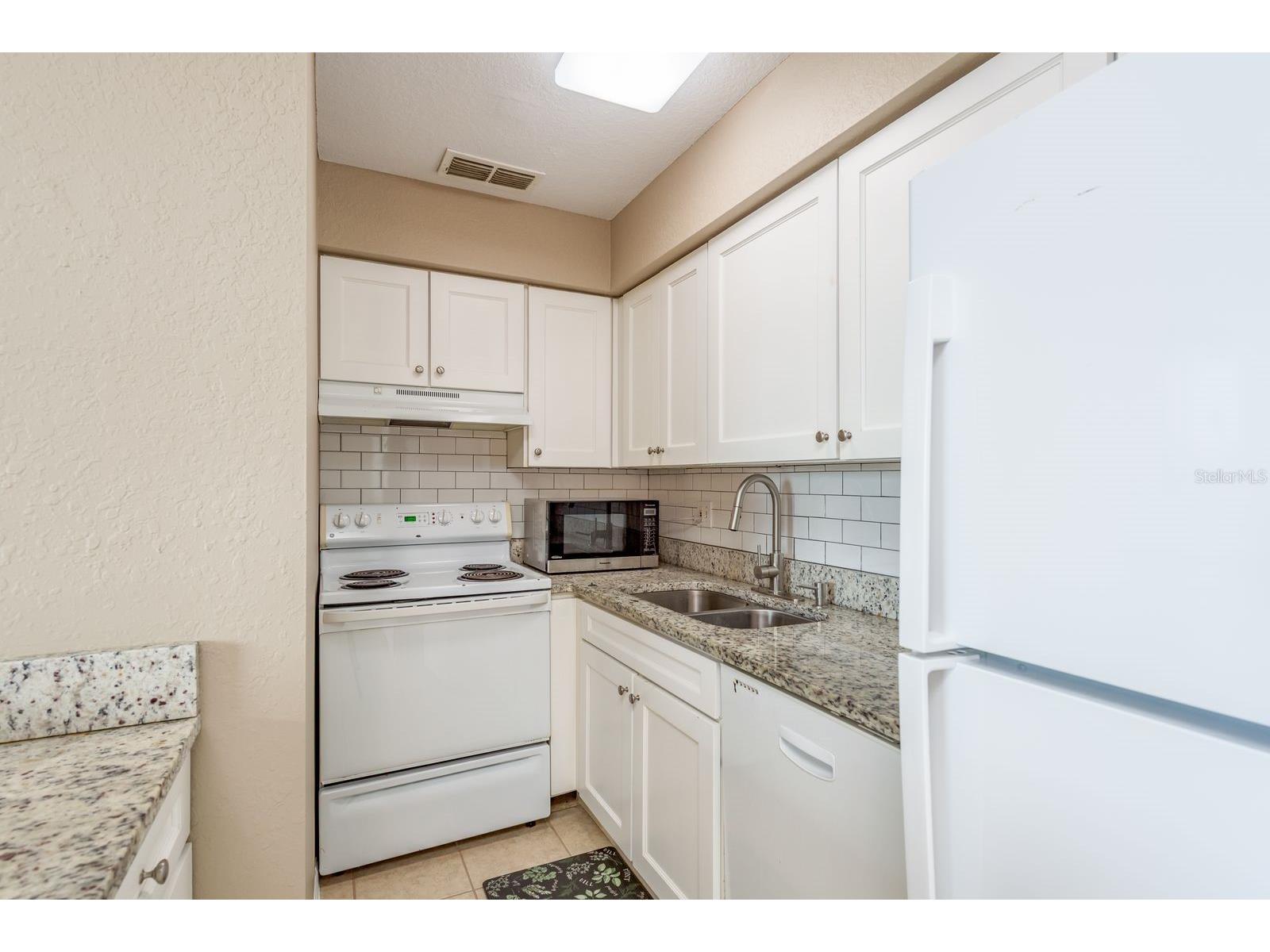 9170 Lake Chase Island Way #9170 Tampa FL 33626 TB8462271 image17