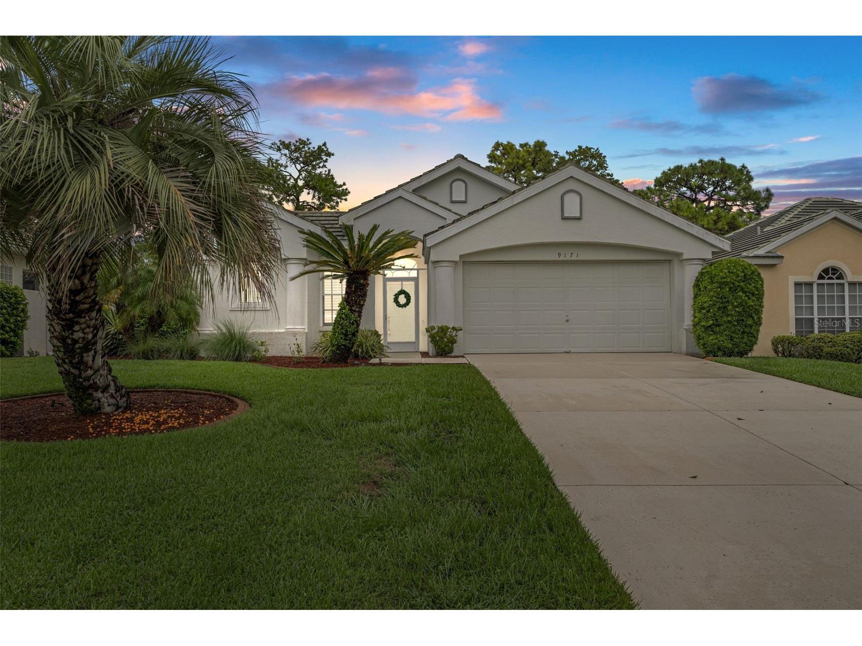 9171 Penelope Drive Weeki Wachee FL 34613 W7878451 image1