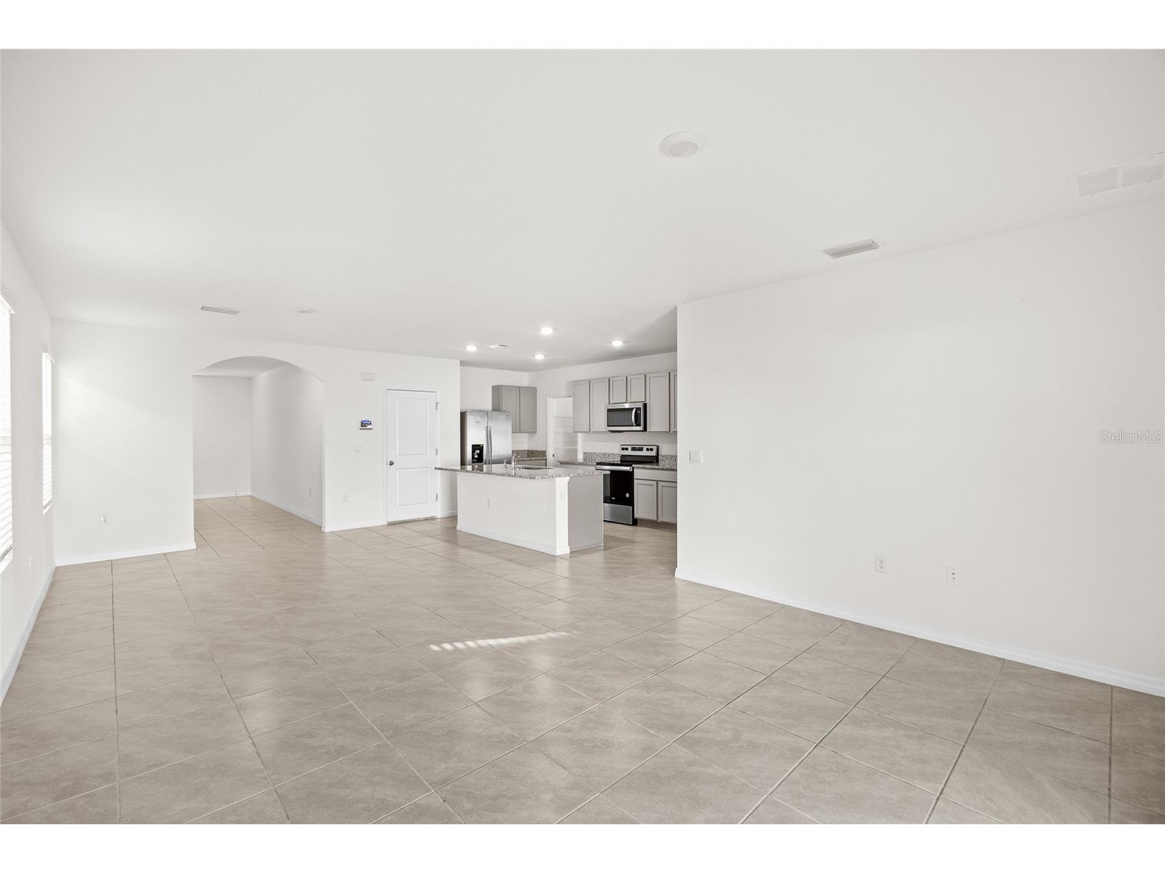 9176 Forge Breeze Loop Wesley Chapel FL 33545 TB8471691 image10