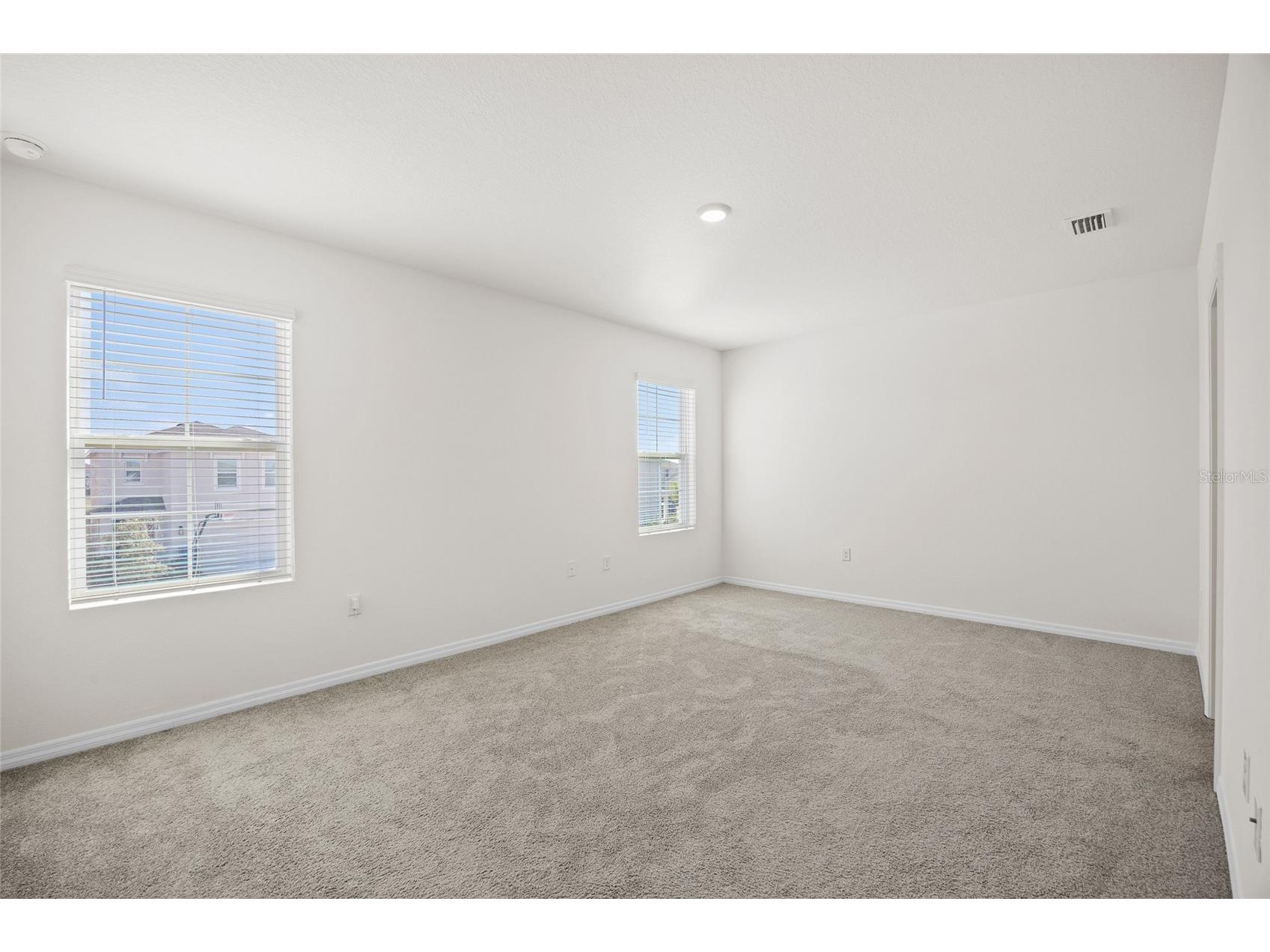 9176 Forge Breeze Loop Wesley Chapel FL 33545 TB8471691 image20