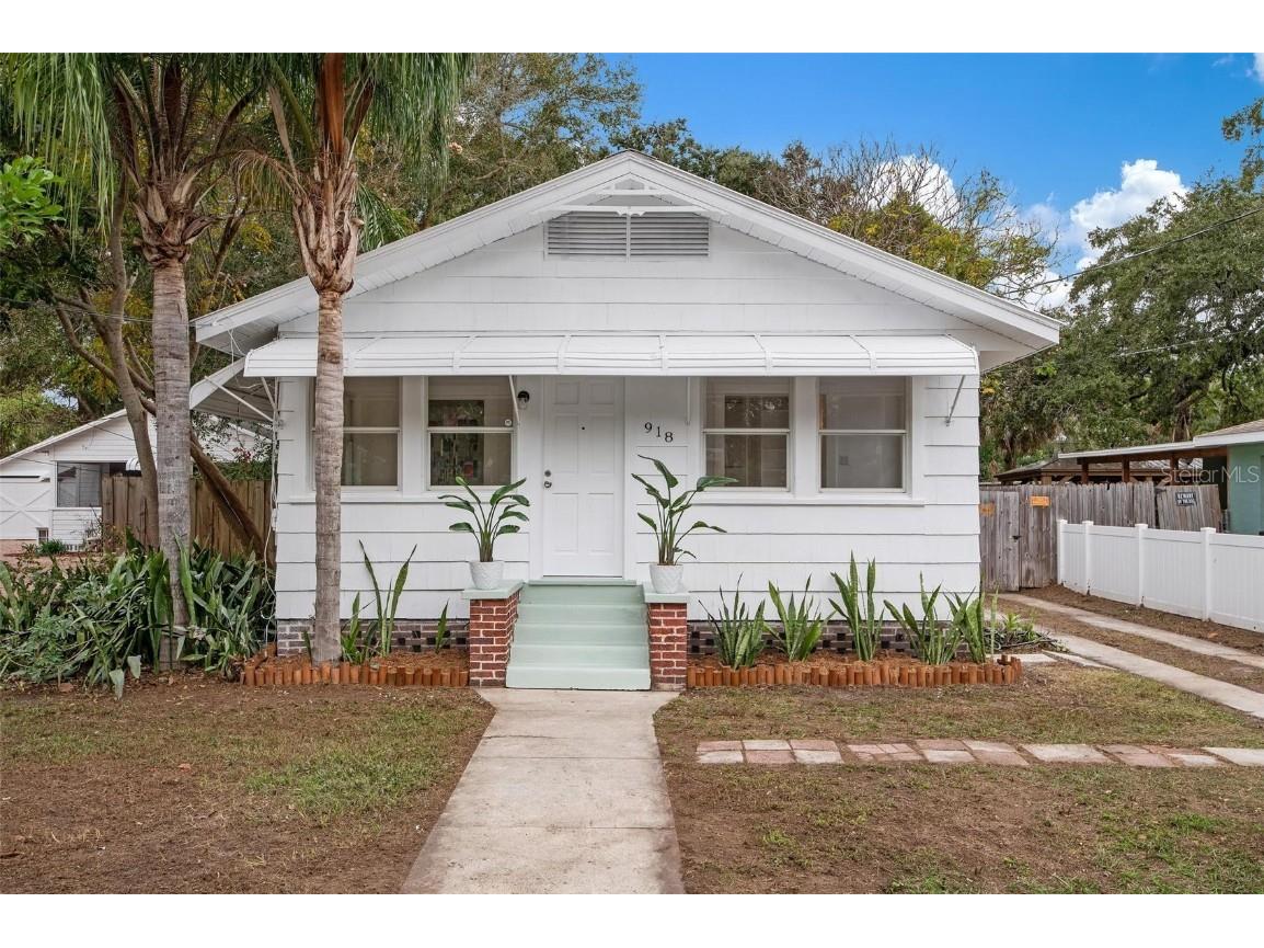 918 16th Street W Bradenton FL 34205 A4595856 image1