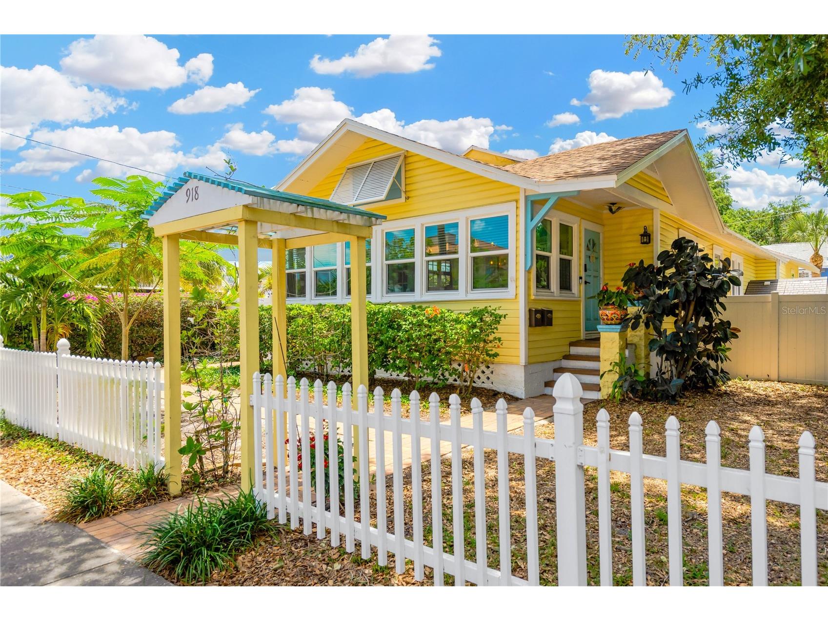 918 24th Avenue N Saint Petersburg FL 33704 TB8475824 image1