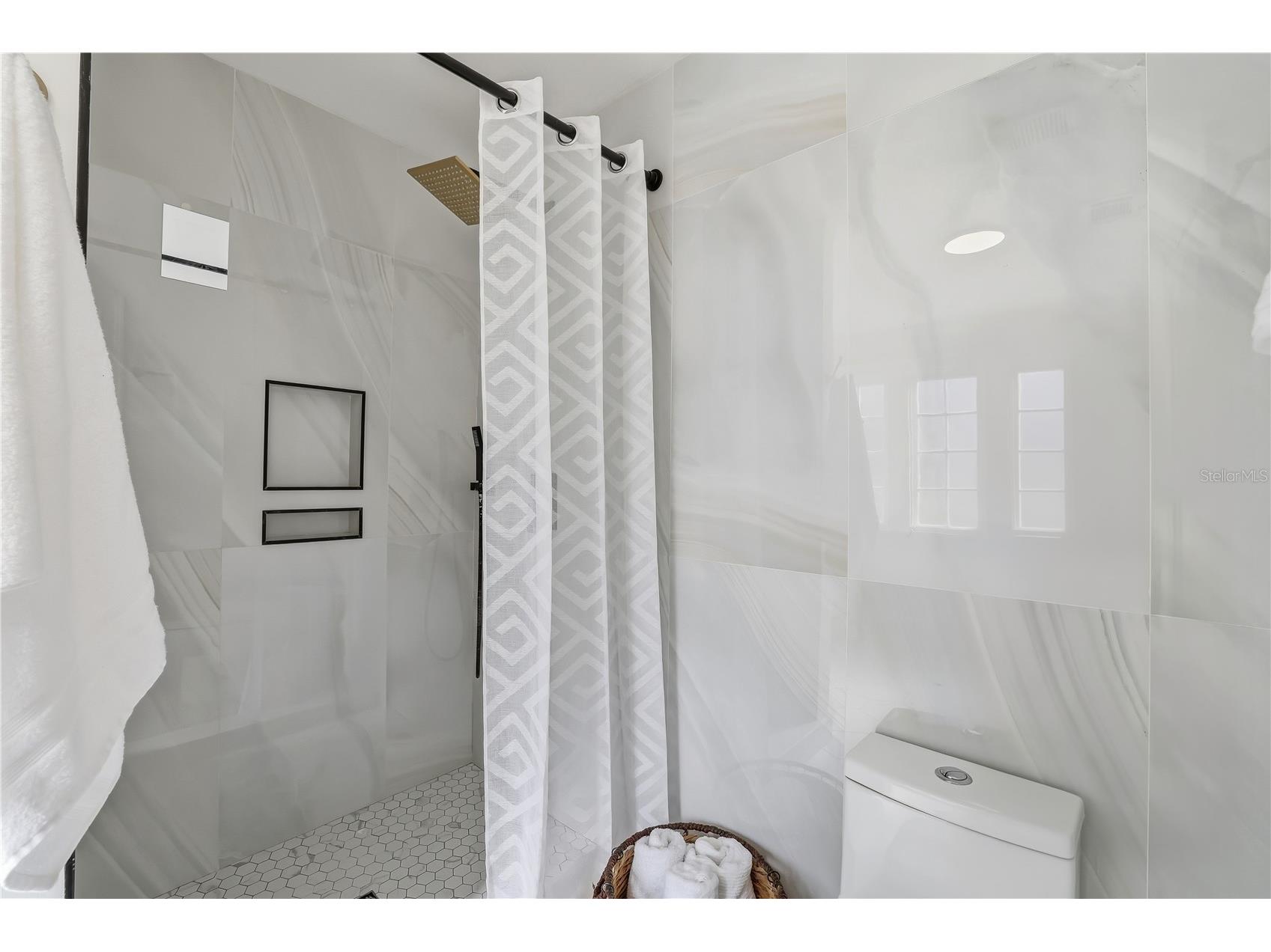918 45th Street N Saint Petersburg FL 33713 TB8501288 image22