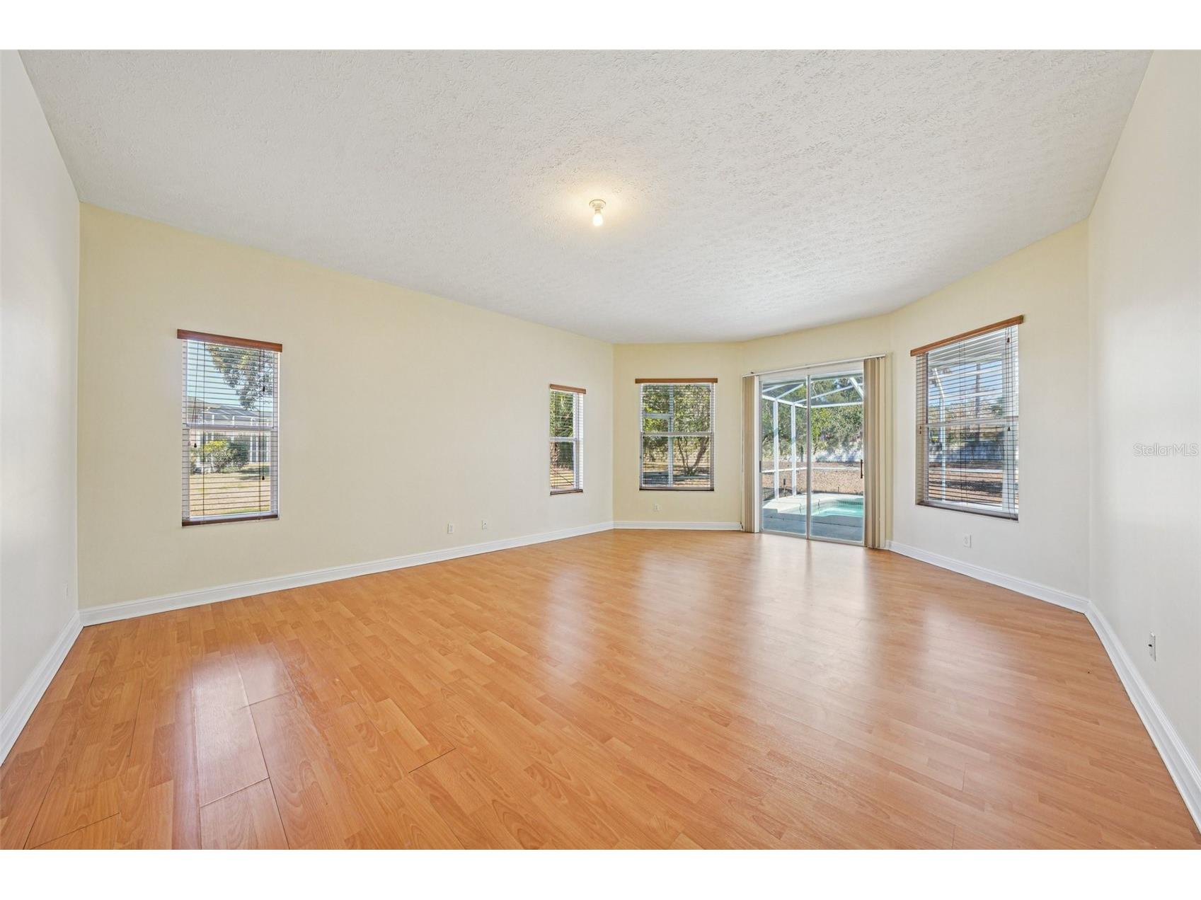 918 Academy Drive Brandon FL 33511 TB8474864 image22