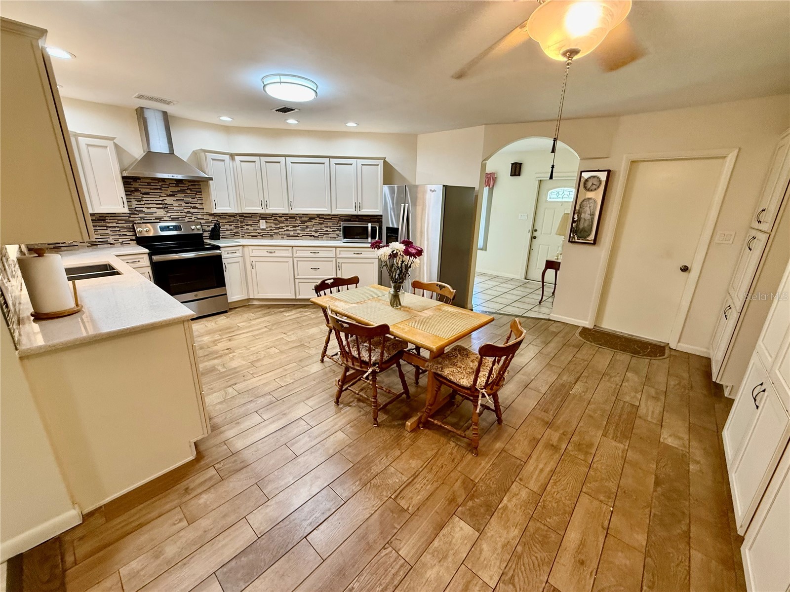 918 Bay Breeze Terrace Largo FL 33770 TB8526639 image14