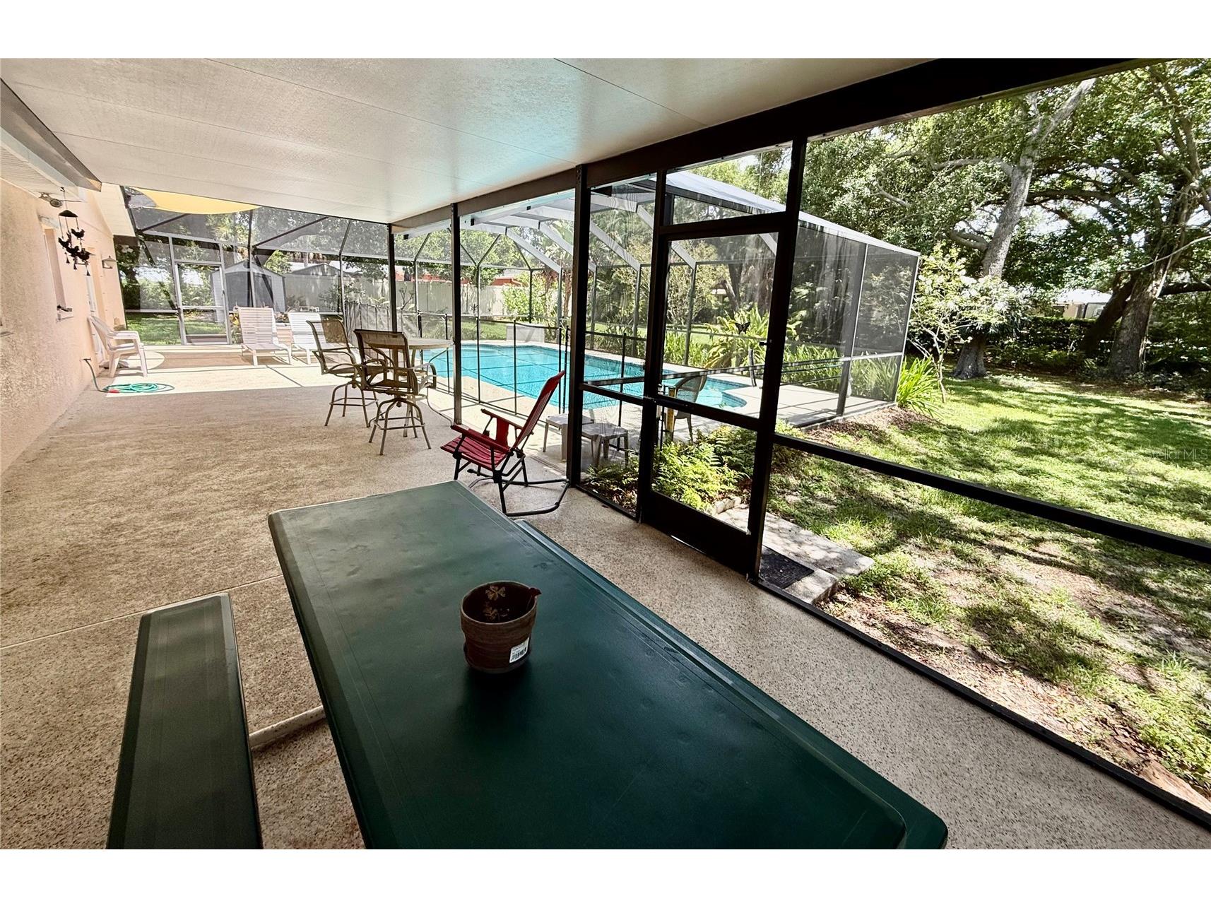 918 Bay Breeze Terrace Largo FL 33770 TB8526639 image62