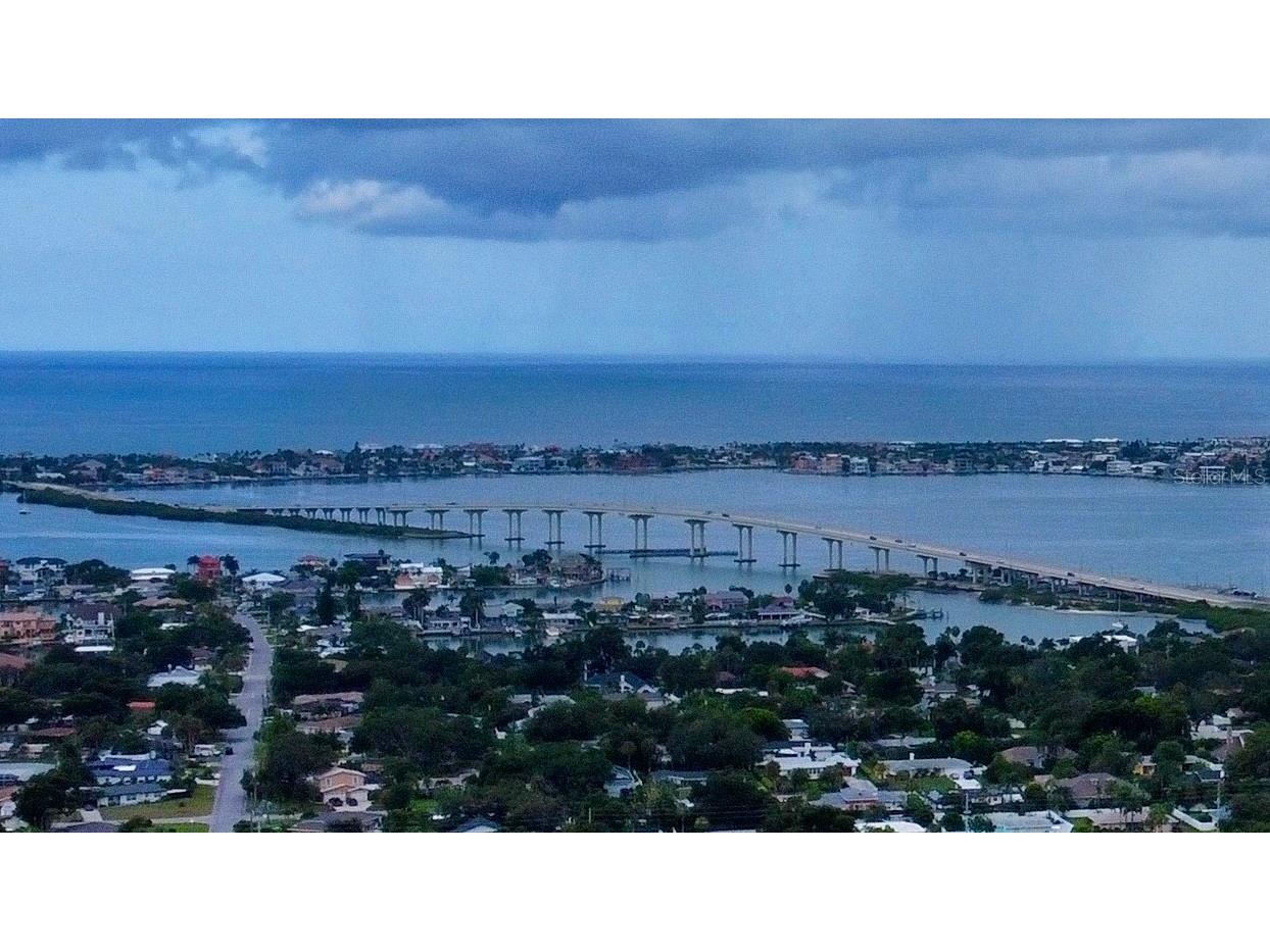 918 Bay Breeze Terrace Largo FL 33770 TB8526639 image96