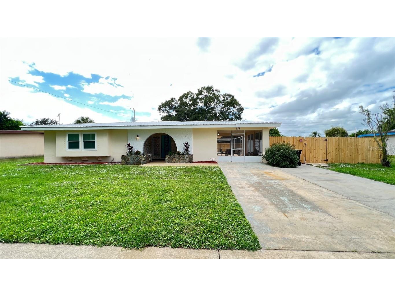 918 Chace Lane NE Palm Bay FL 32905 O6156671 image1