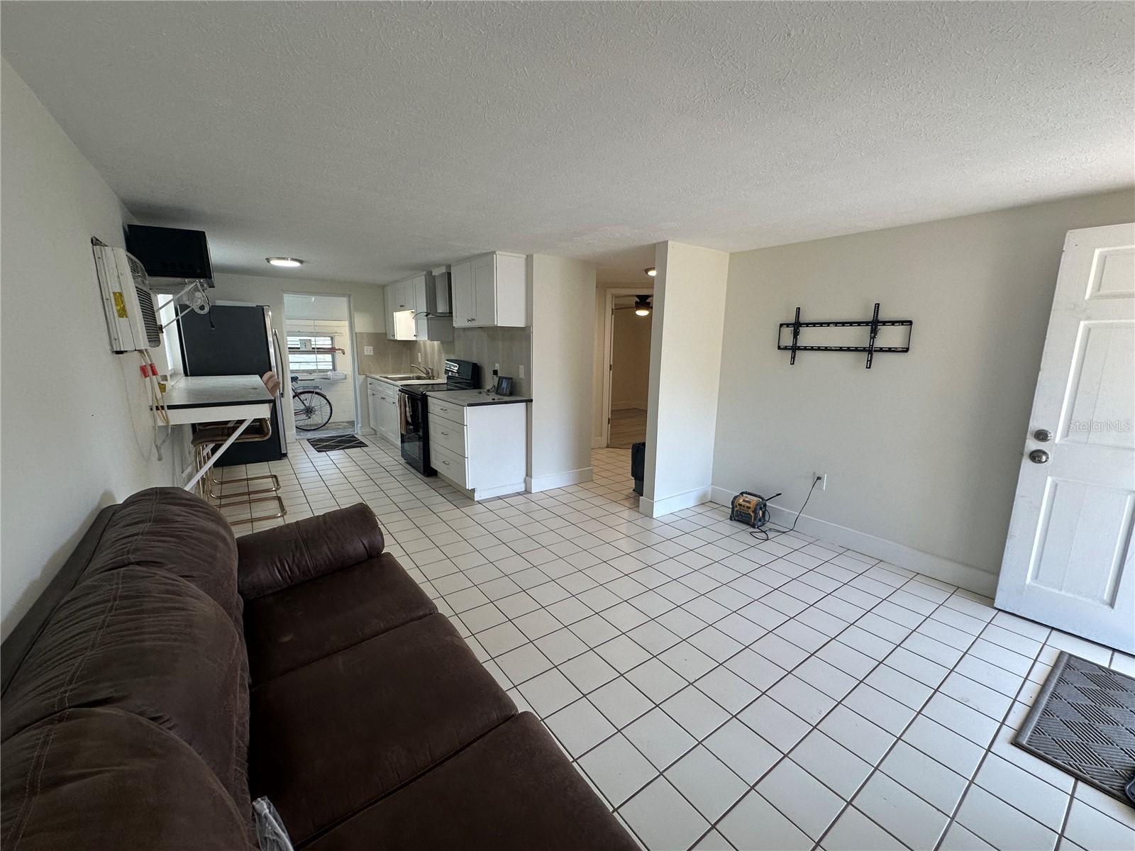 918 E 121st Avenue #A Tampa FL 33612 TB8492985 image3
