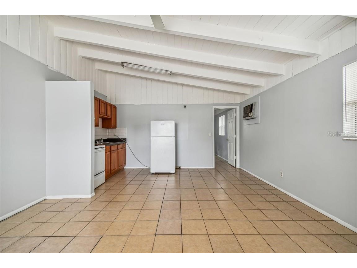 918 E 122nd Avenue Tampa FL 33612 TB8323238 image6