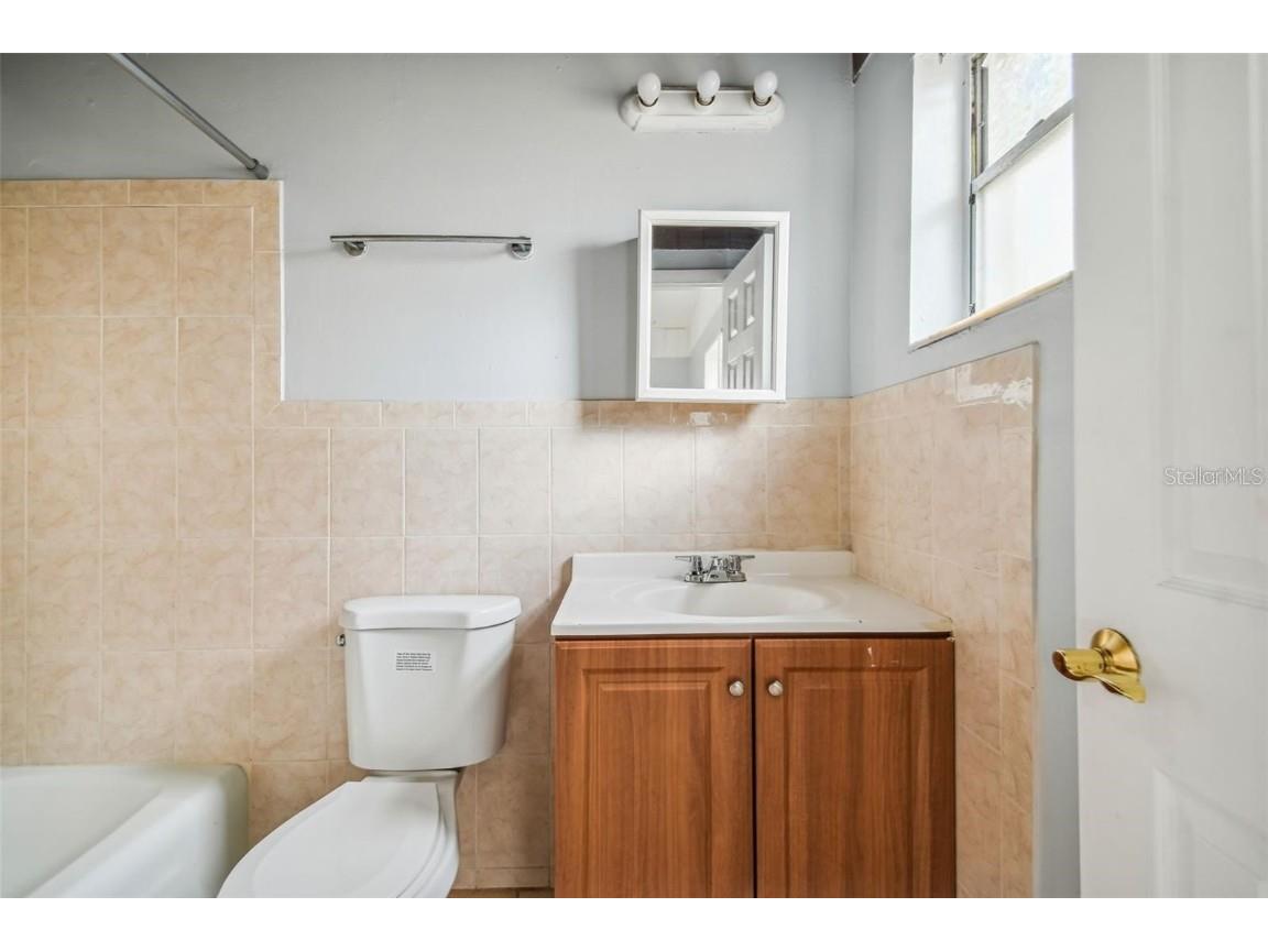 918 E 122nd Avenue Tampa FL 33612 TB8323238 image9