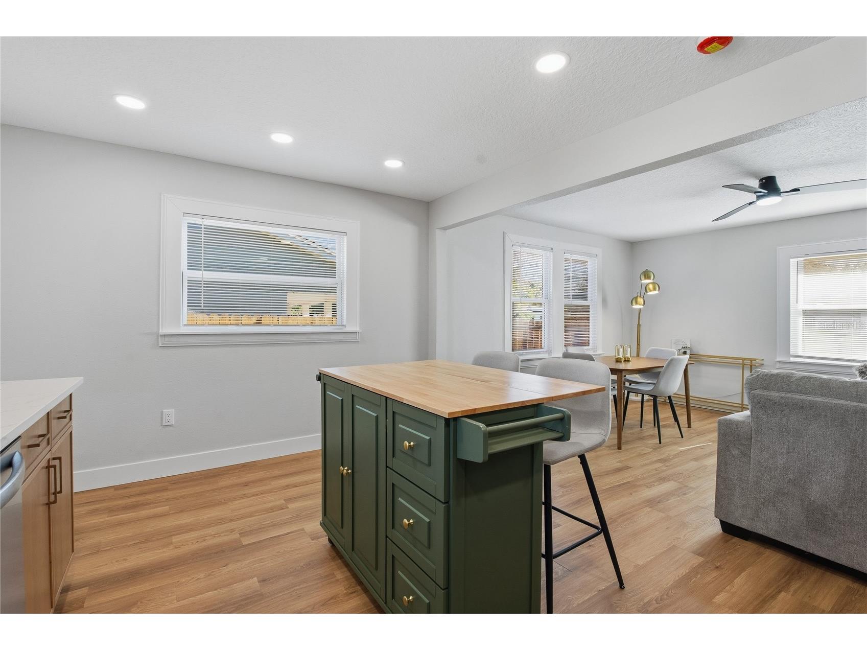 918 E Lambright Street Tampa FL 33604 TB8470395 image15