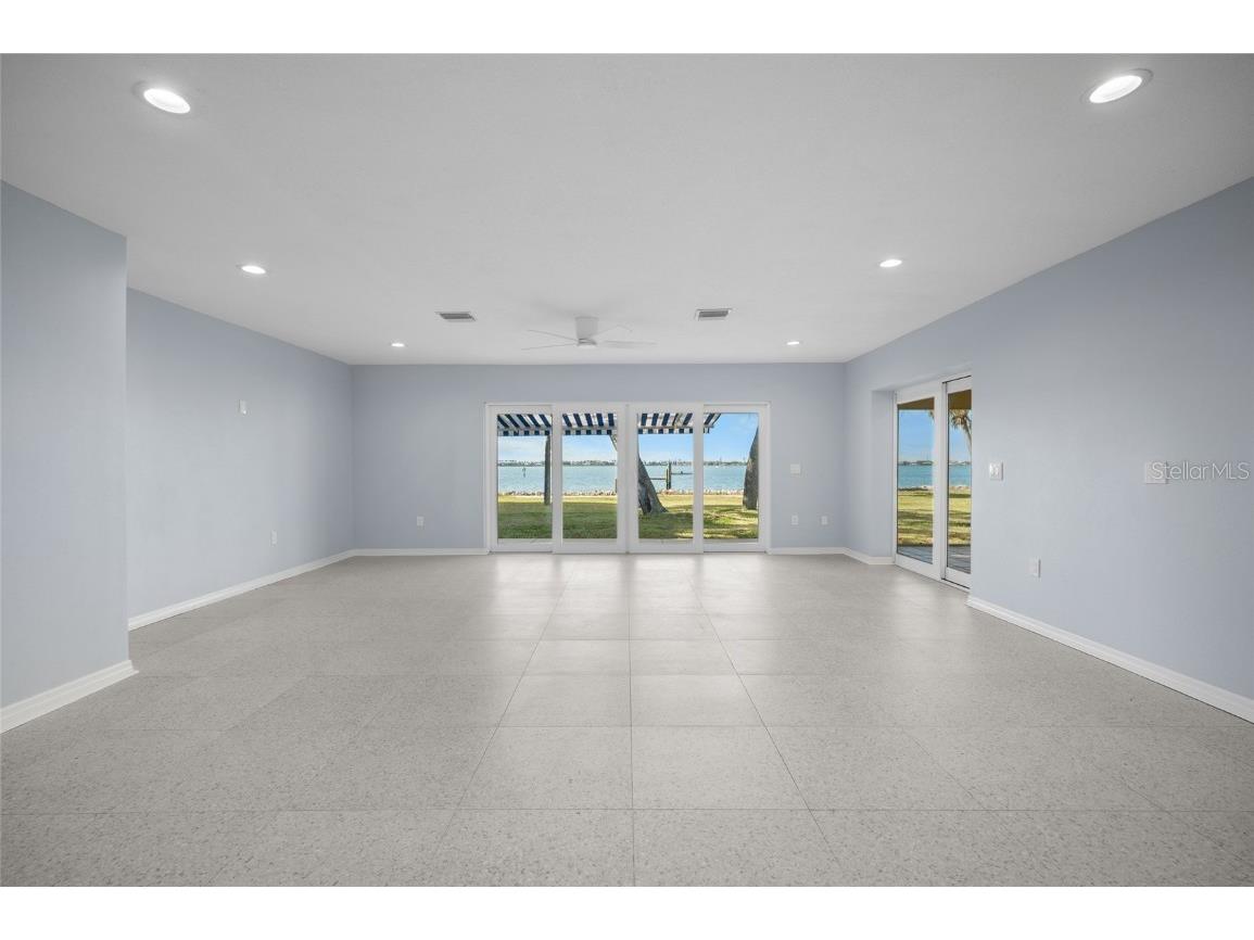 918 Edgewater Drive Englewood FL 34223 - LEMON BAY D6145386 image16