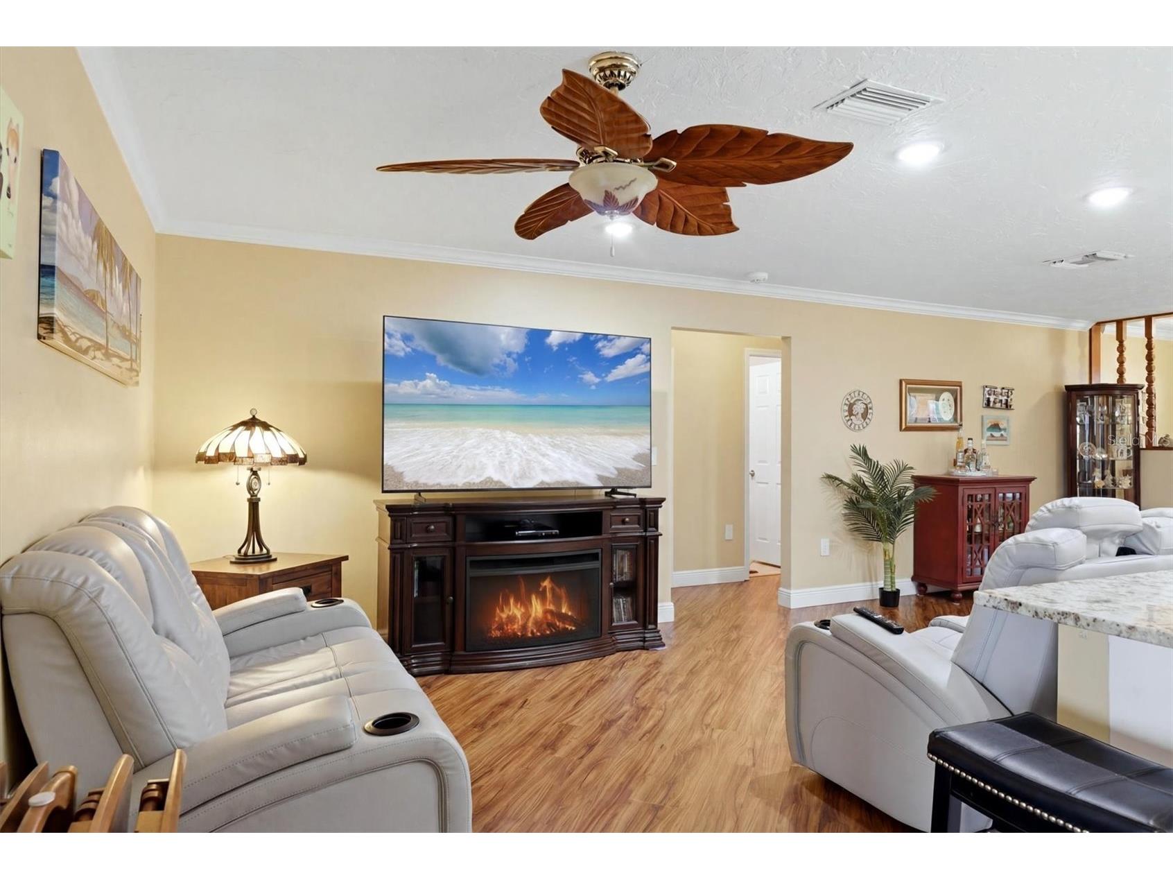 918 Ell Way Sarasota FL 34243 A4699589 image7