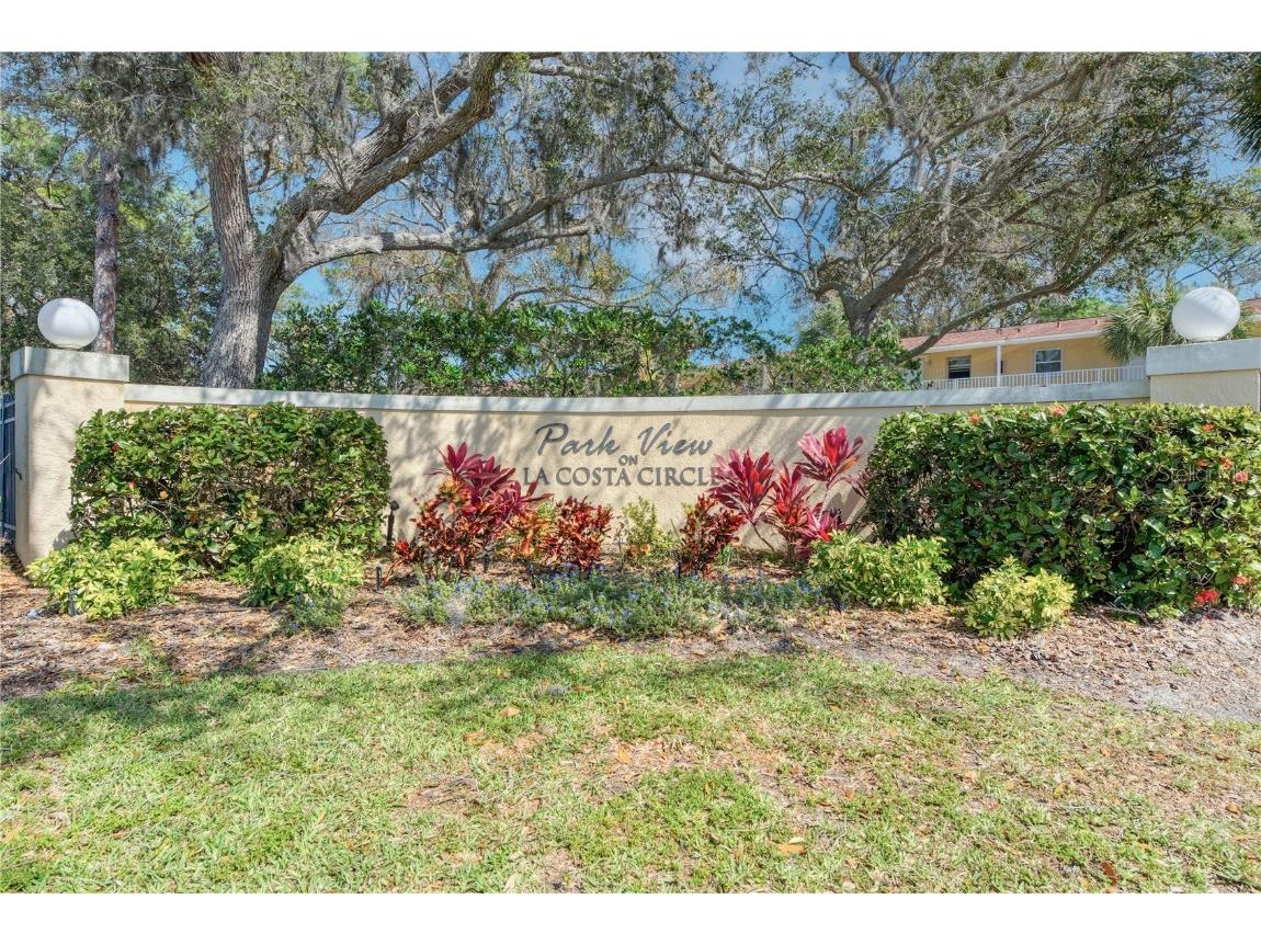 918 La Costa Circle #2 Sarasota FL 34237 A4599798 image1