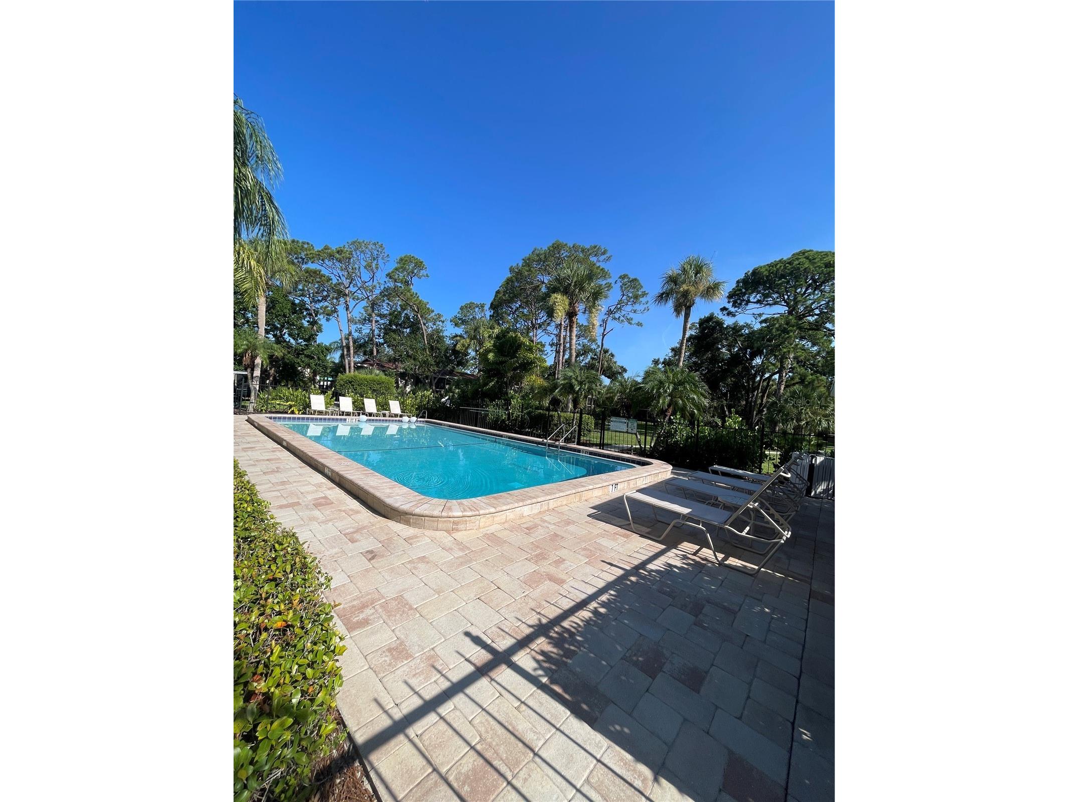 918 La Costa Circle #3 Sarasota FL 34237 A4683613 image34