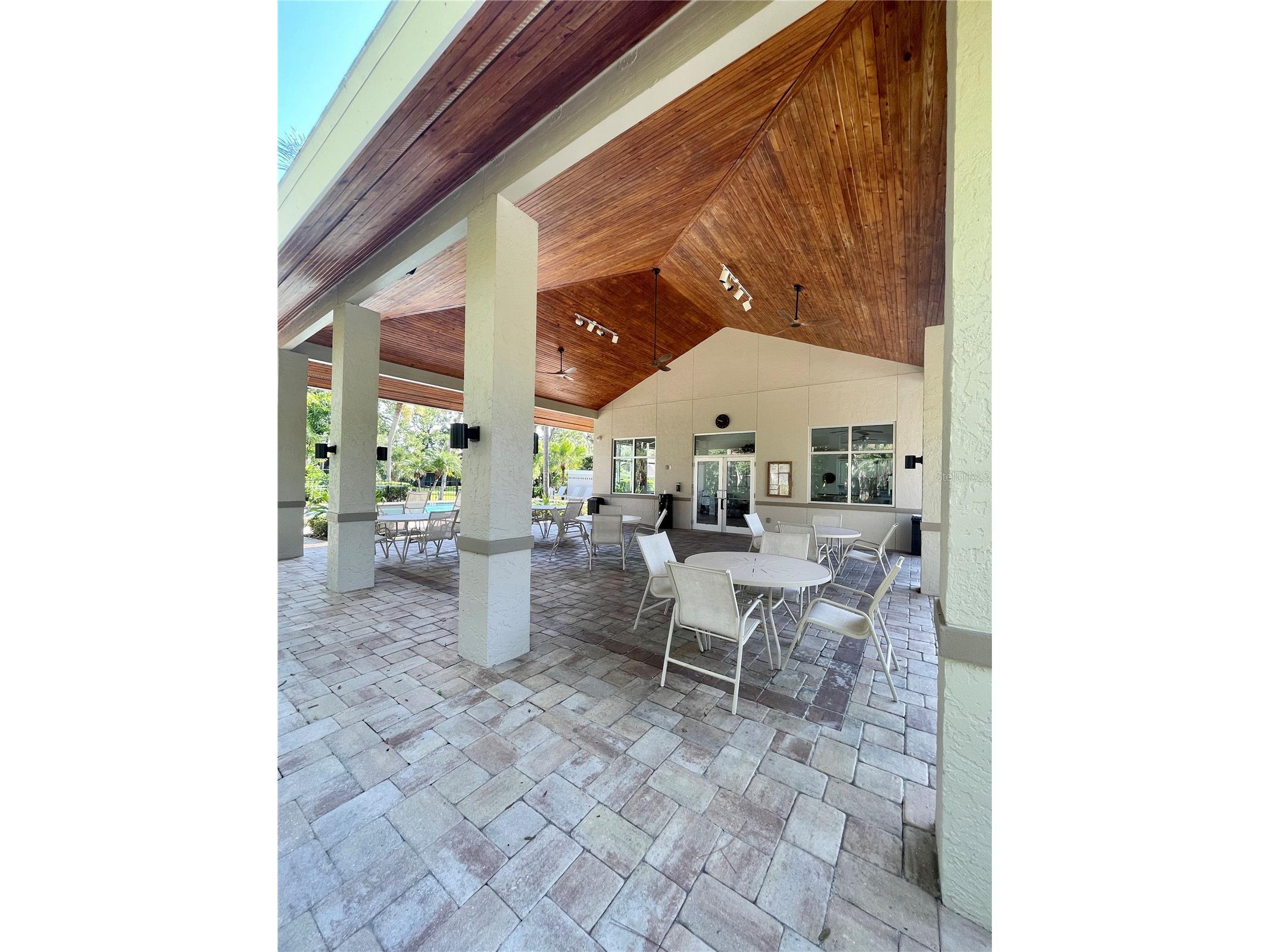 918 La Costa Circle #3 Sarasota FL 34237 A4683613 image38