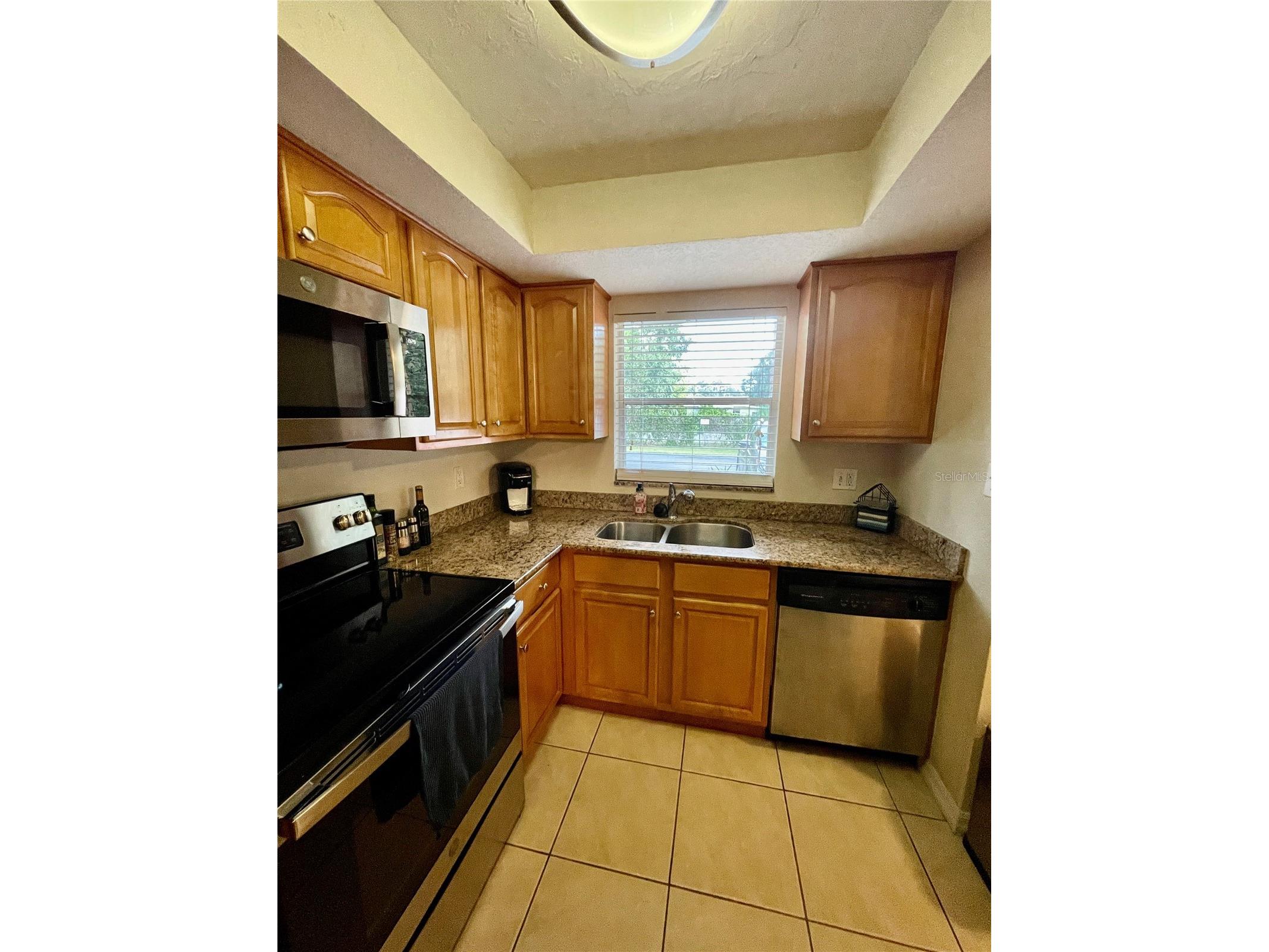 918 La Costa Circle #3 Sarasota FL 34237 A4683613 image4