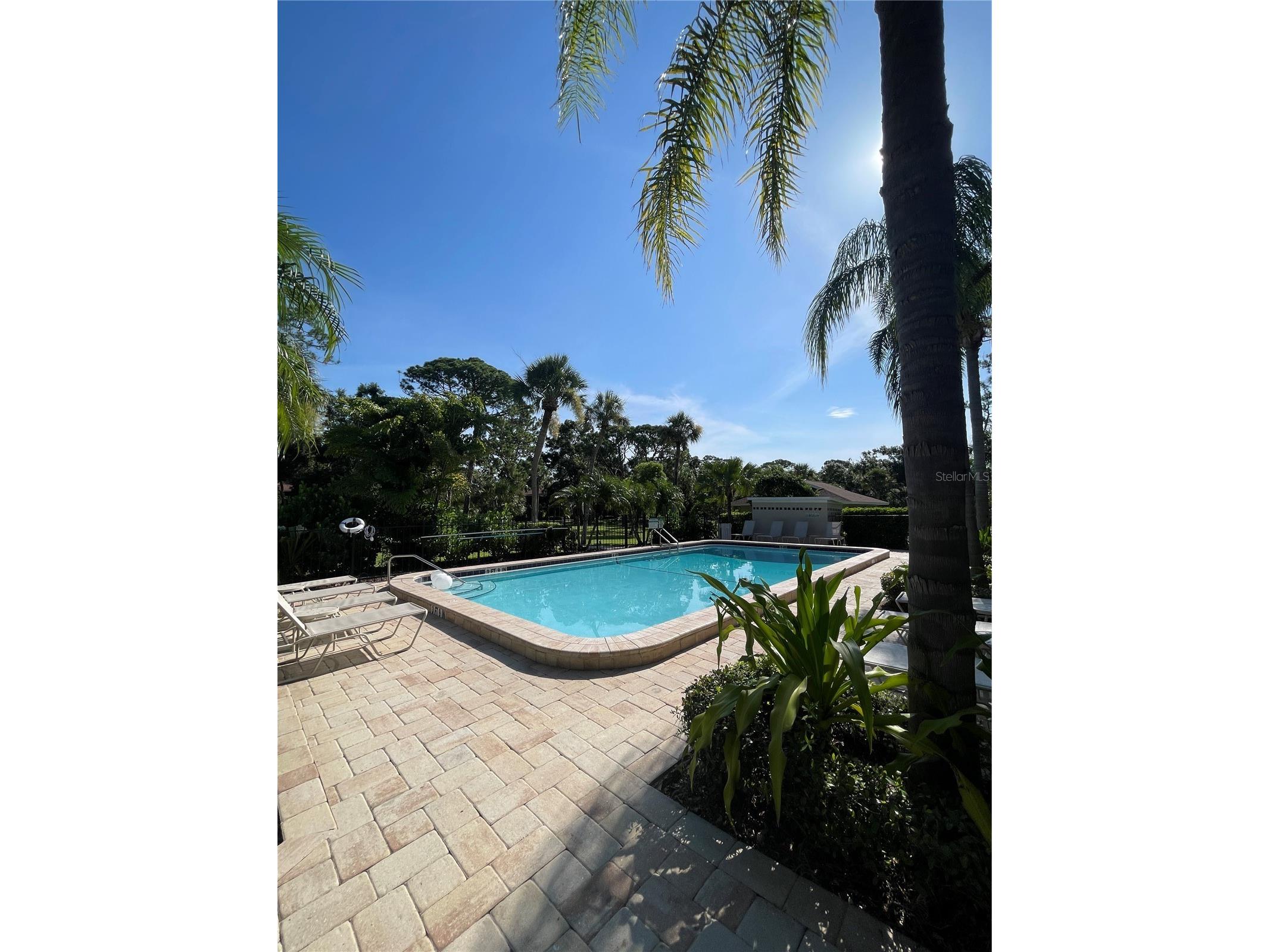 918 La Costa Circle #3 Sarasota FL 34237 A4683613 image40