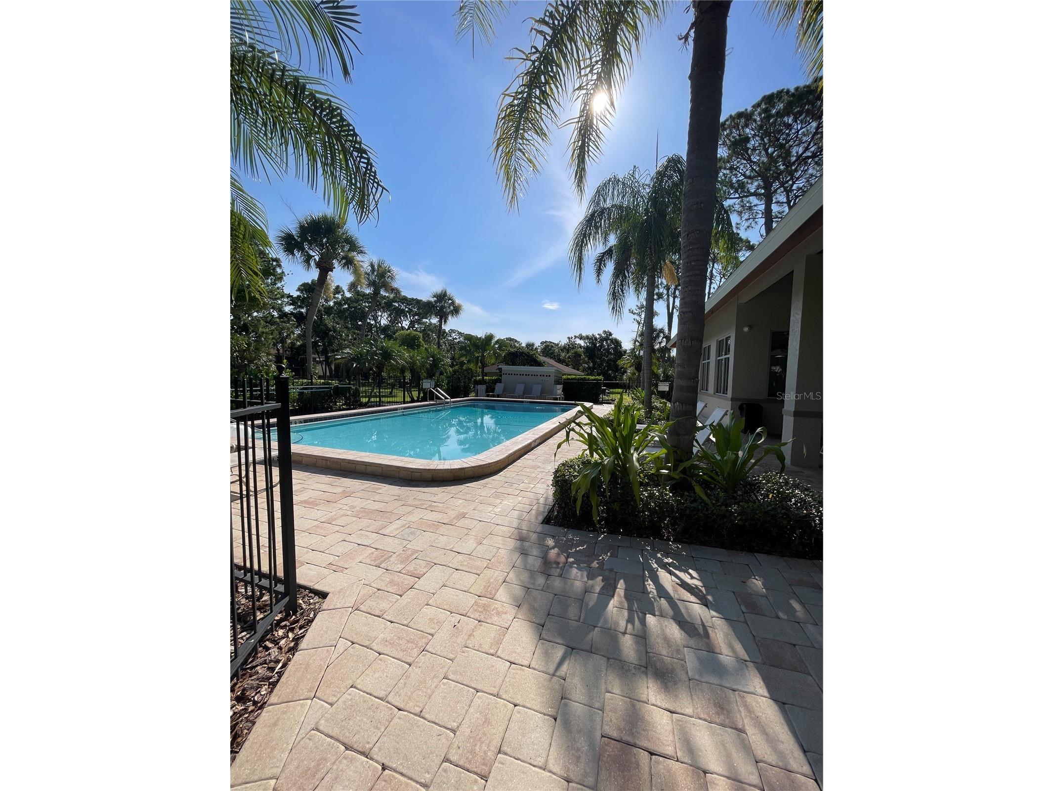 918 La Costa Circle #3 Sarasota FL 34237 A4683613 image41