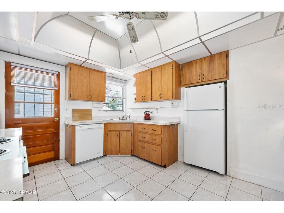 918 N Wild Olive Avenue Daytona Beach FL 32118 FC315570 image12