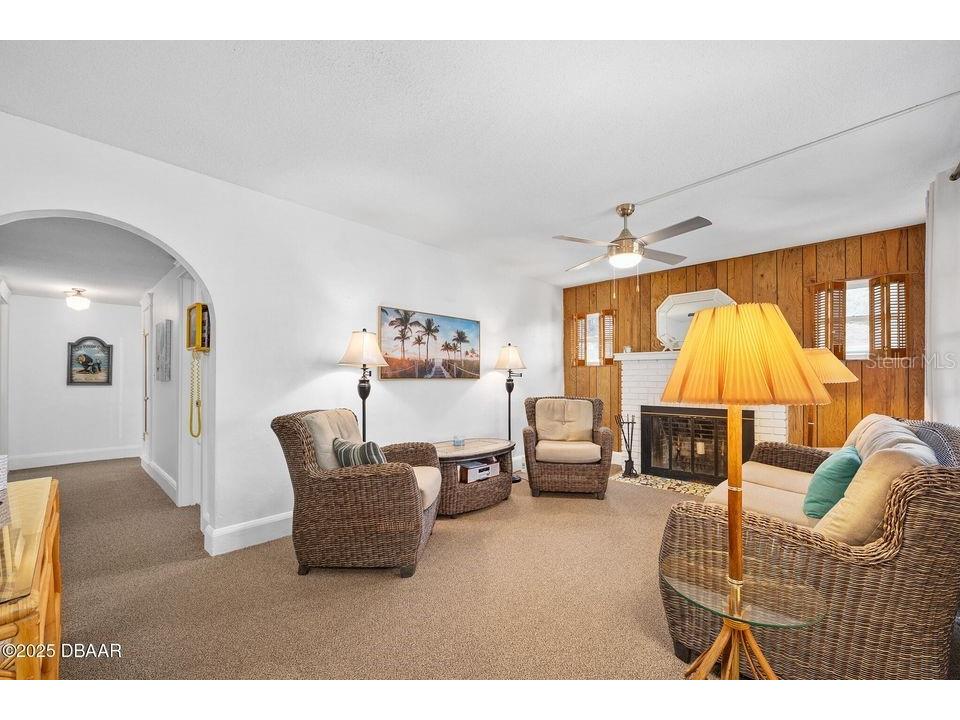 918 N Wild Olive Avenue Daytona Beach FL 32118 FC315570 image15