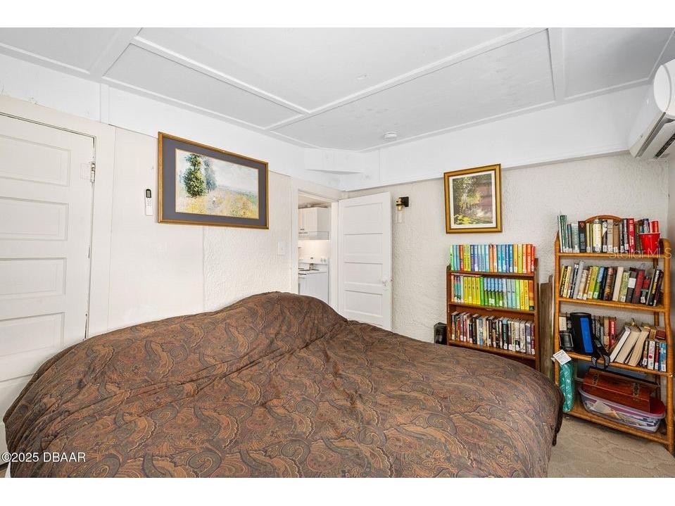 918 N Wild Olive Avenue Daytona Beach FL 32118 FC315570 image36