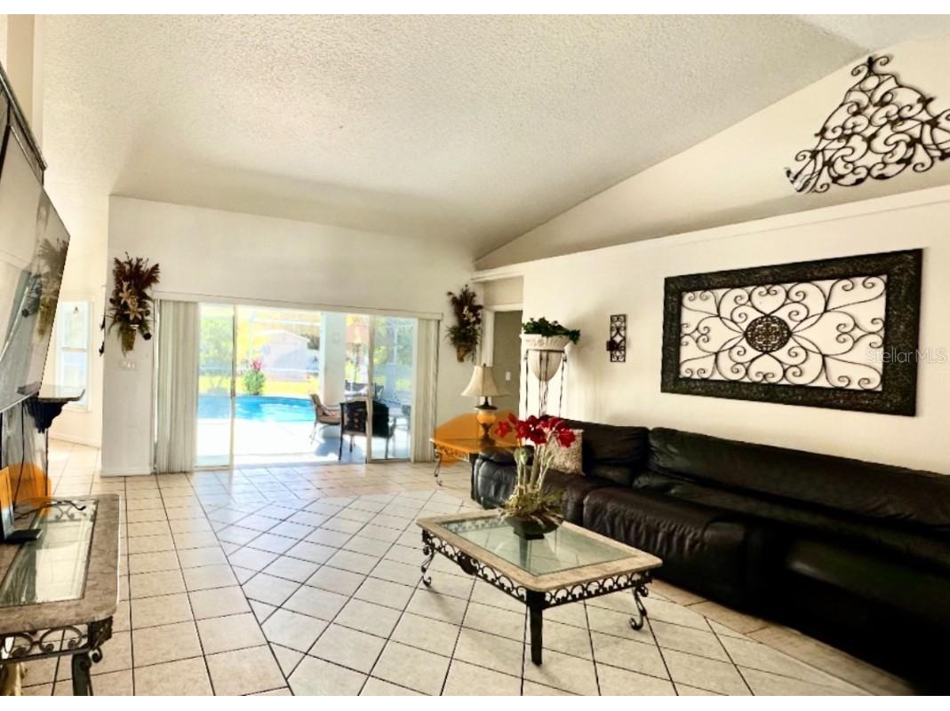 918 San Paulo Way Kissimmee FL 34758 S5135639 image4