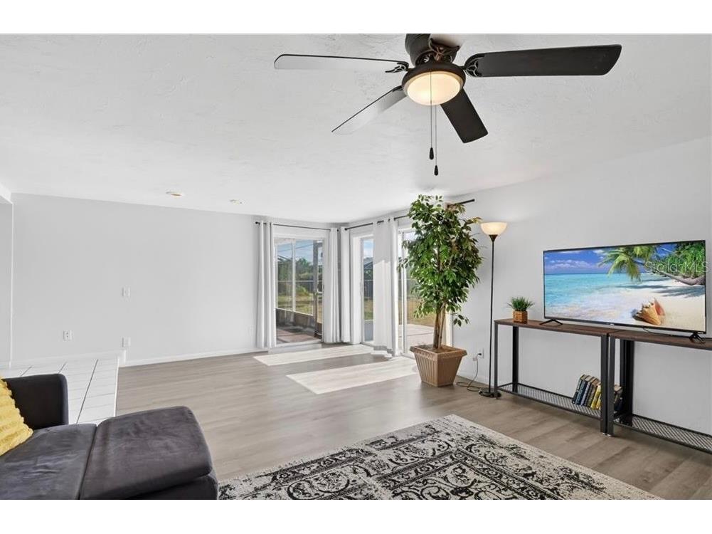 918 SE 35th Street Cape Coral FL 33904 C7525879 image13