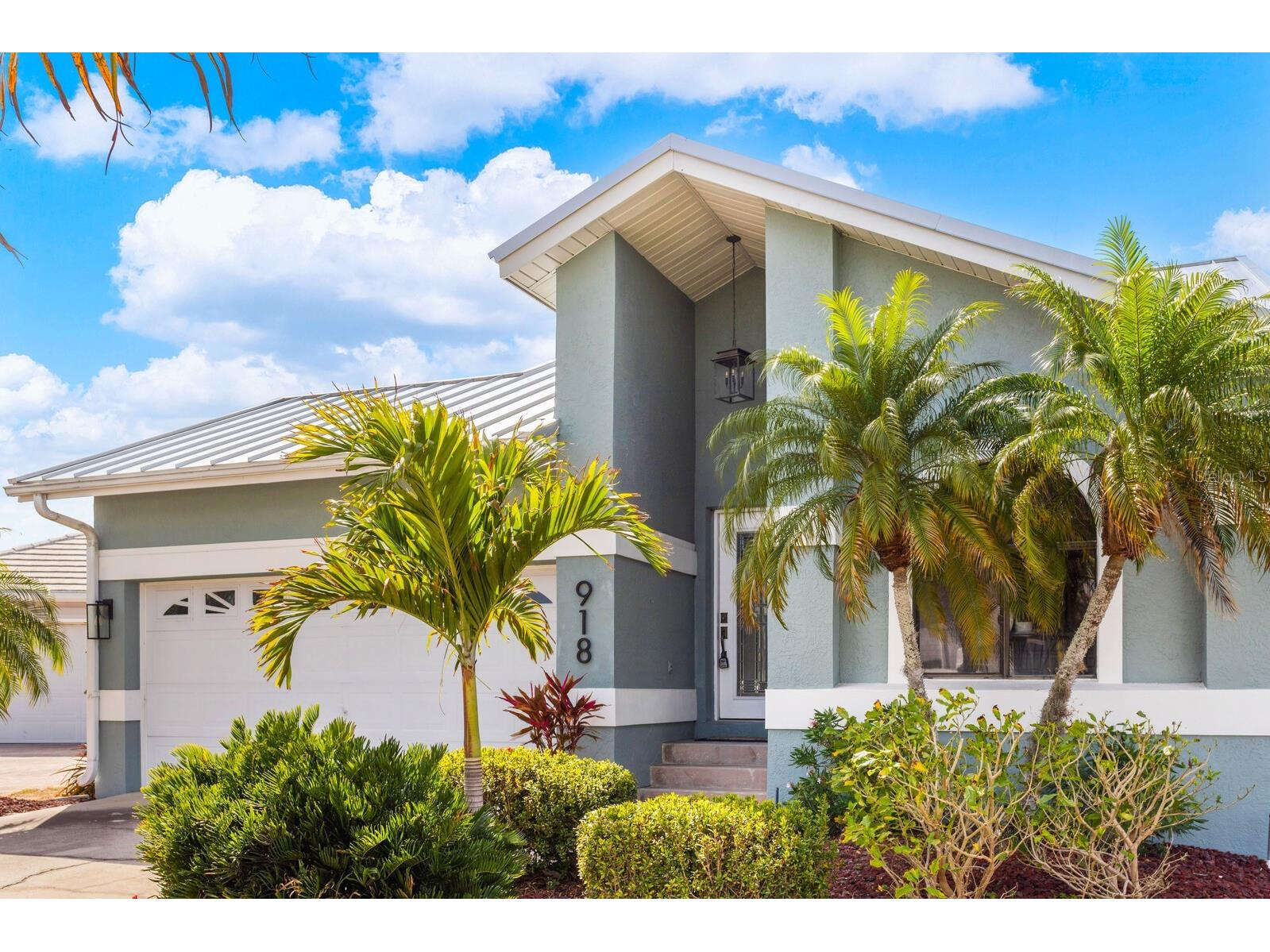 918 Shagos Drive Apollo Beach FL 33572 TB8482193 image1