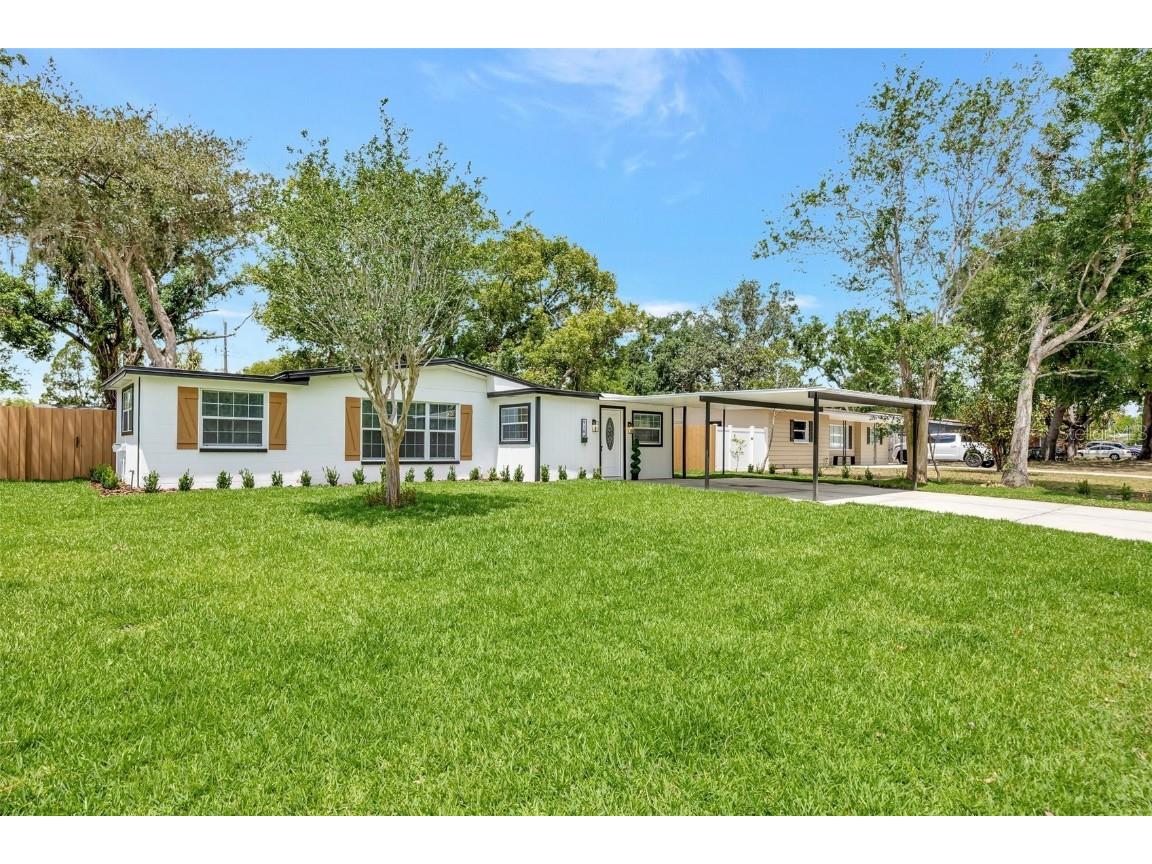 918 Skyview Drive Brandon FL 33510 TB8381741 image1