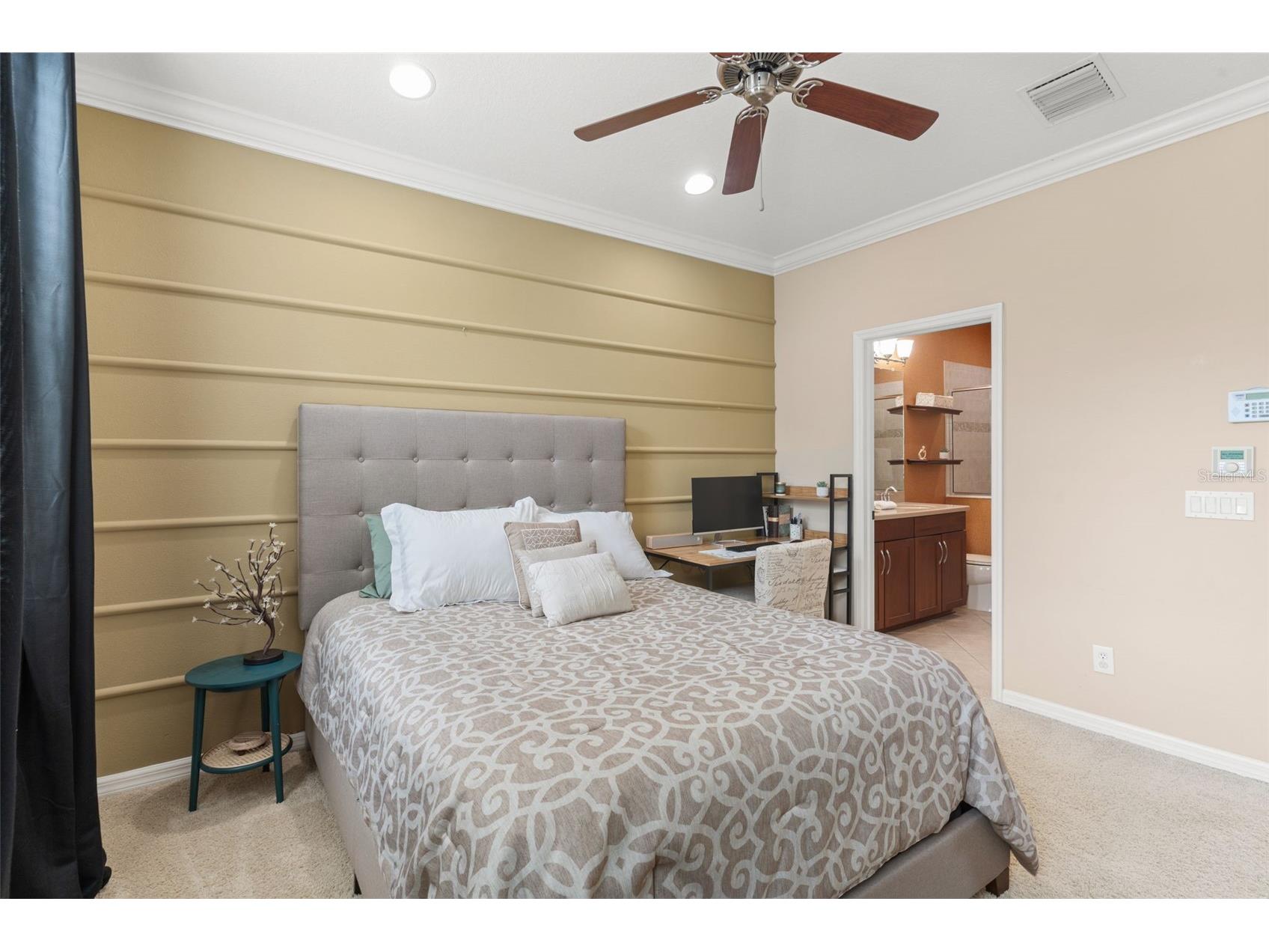 918 Sombra Street Tampa FL 33619 TB8390487 image19