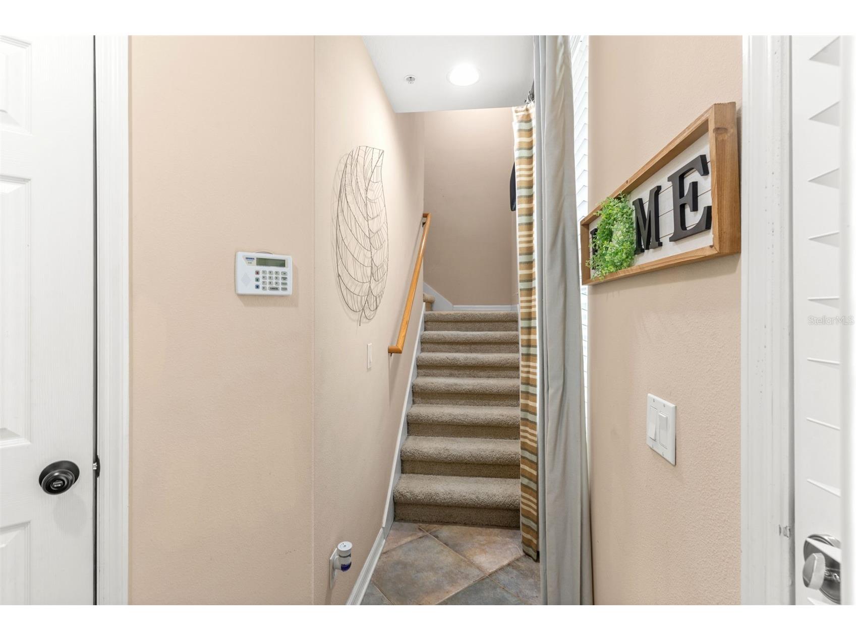 918 Sombra Street Tampa FL 33619 TB8390487 image4