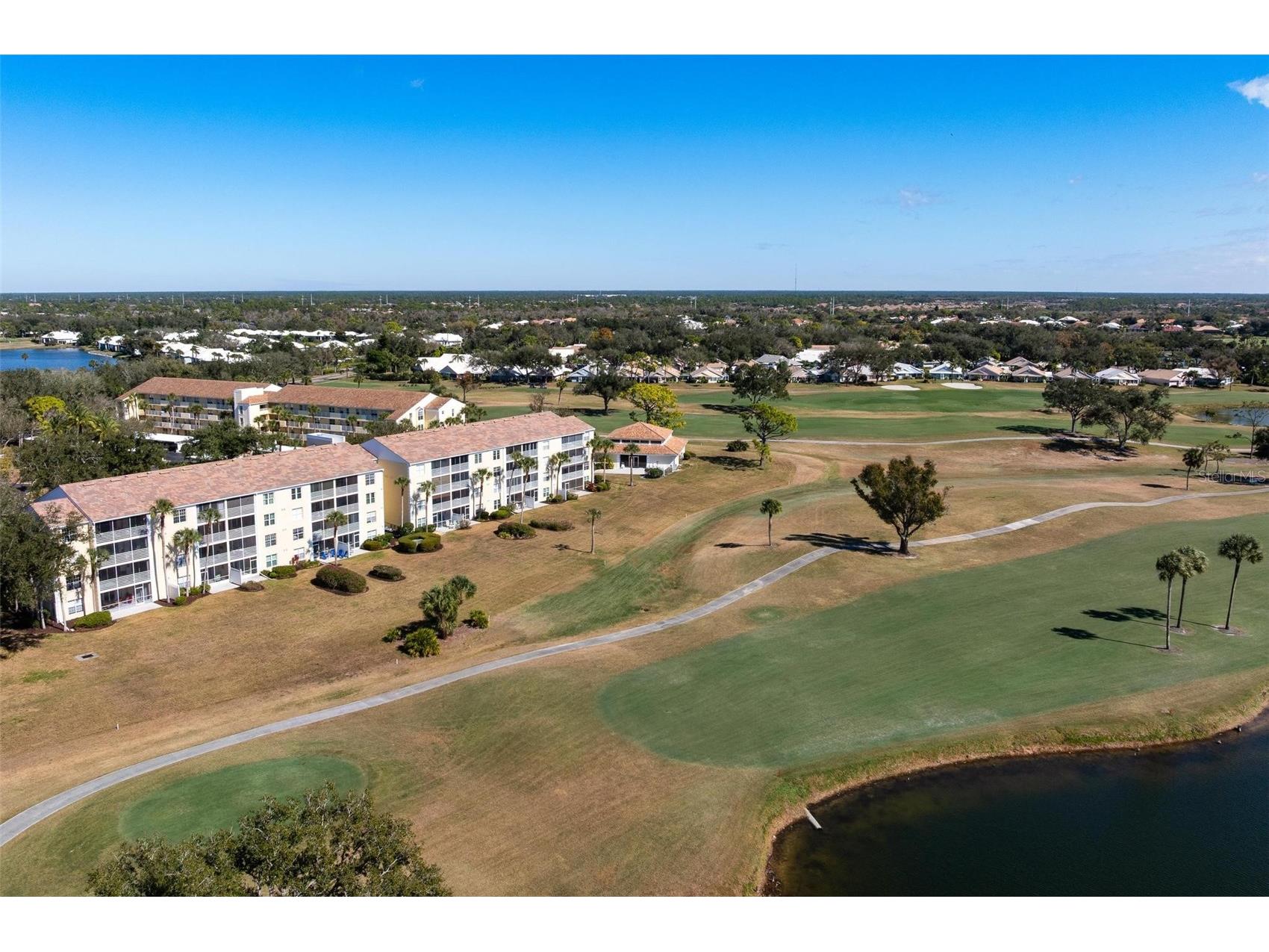 918 Wexford Boulevard #918 Venice FL 34293 - GOLF COURSE POND N6143686 image3