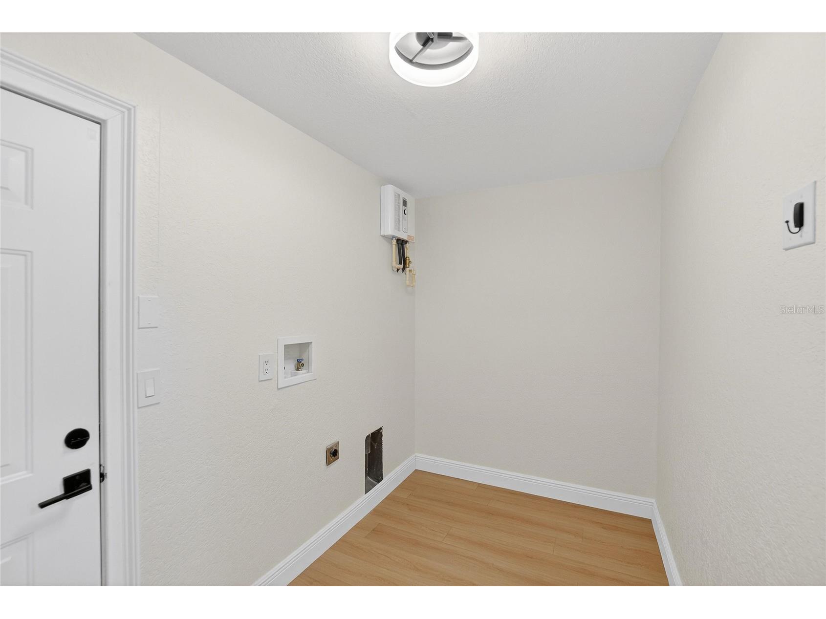 918 Woodbridge Court Safety Harbor FL 34695 TB8481400 image70