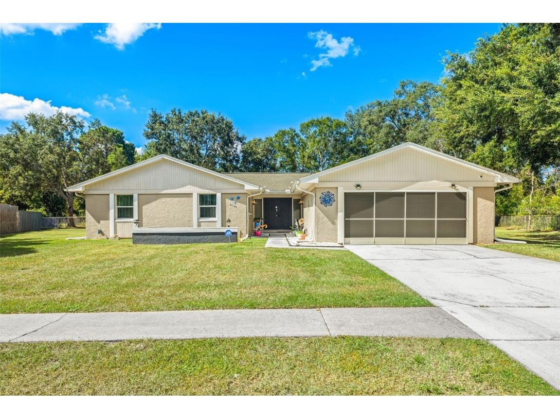 9182 Patio Court Spring Hill FL 34608 TB8427514 image1