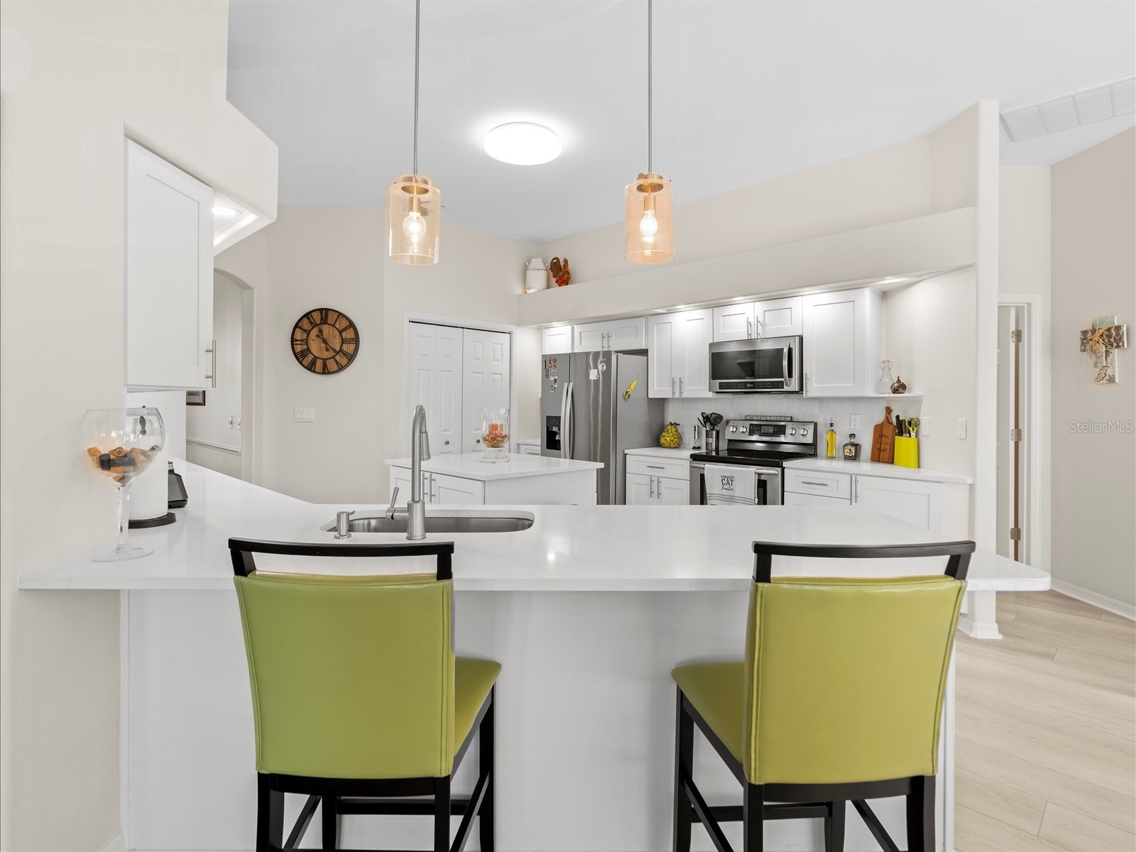 9182 Tarleton Circle Weeki Wachee FL 34613 W7885490 image7