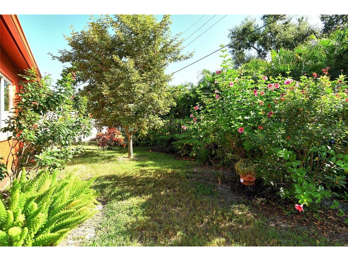 919 65th Street NW Bradenton FL 34209 A4667192 image23