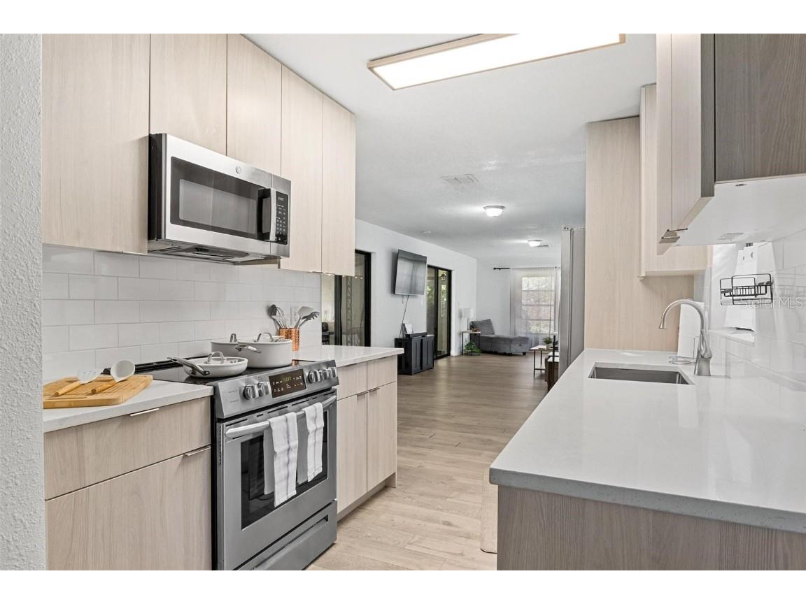 919 Avenue S SE Winter Haven FL 33880 P4936785 image3