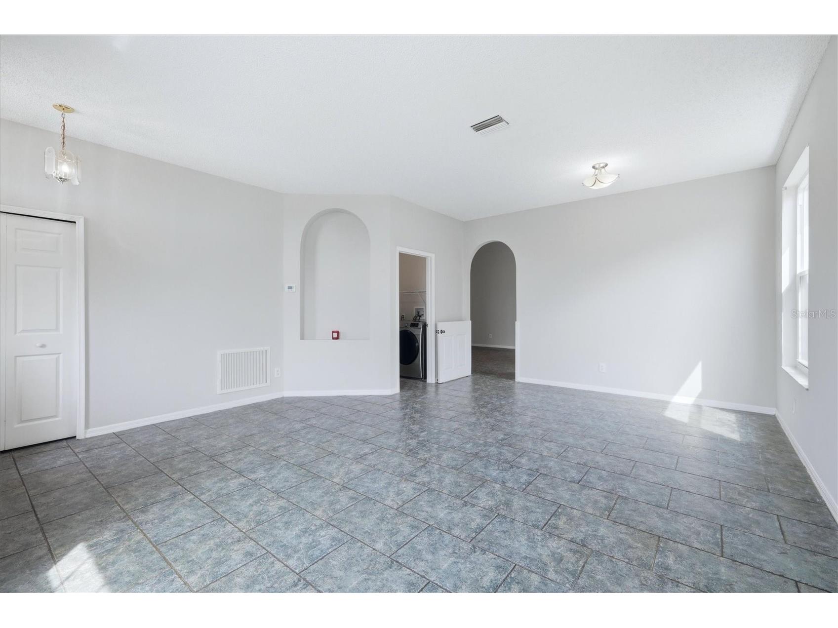 919 Grand Canyon Drive Valrico FL 33594 A4686693 image6