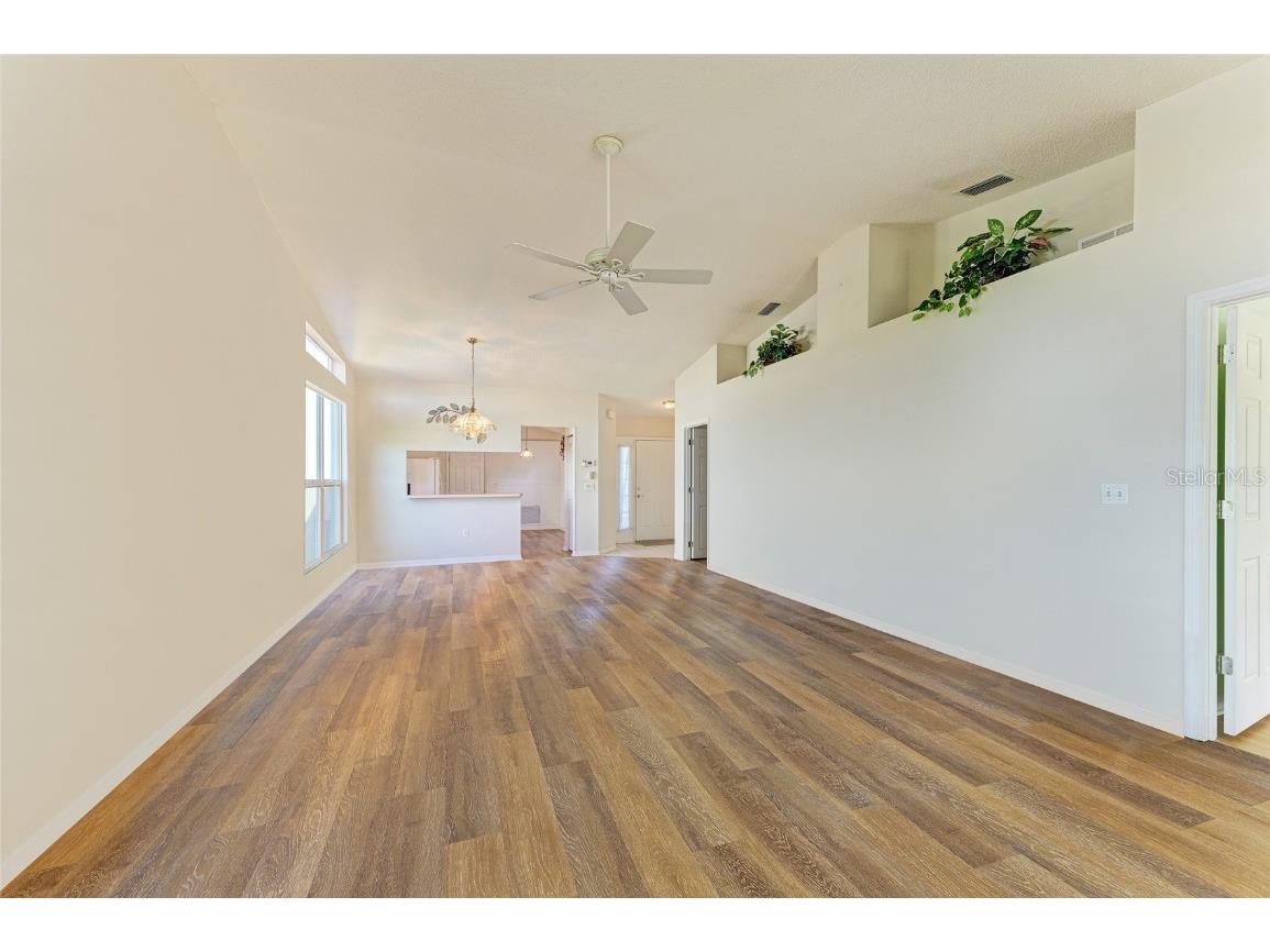 919 Spring Lakes Boulevard Bradenton FL 34210 A4672259 image11