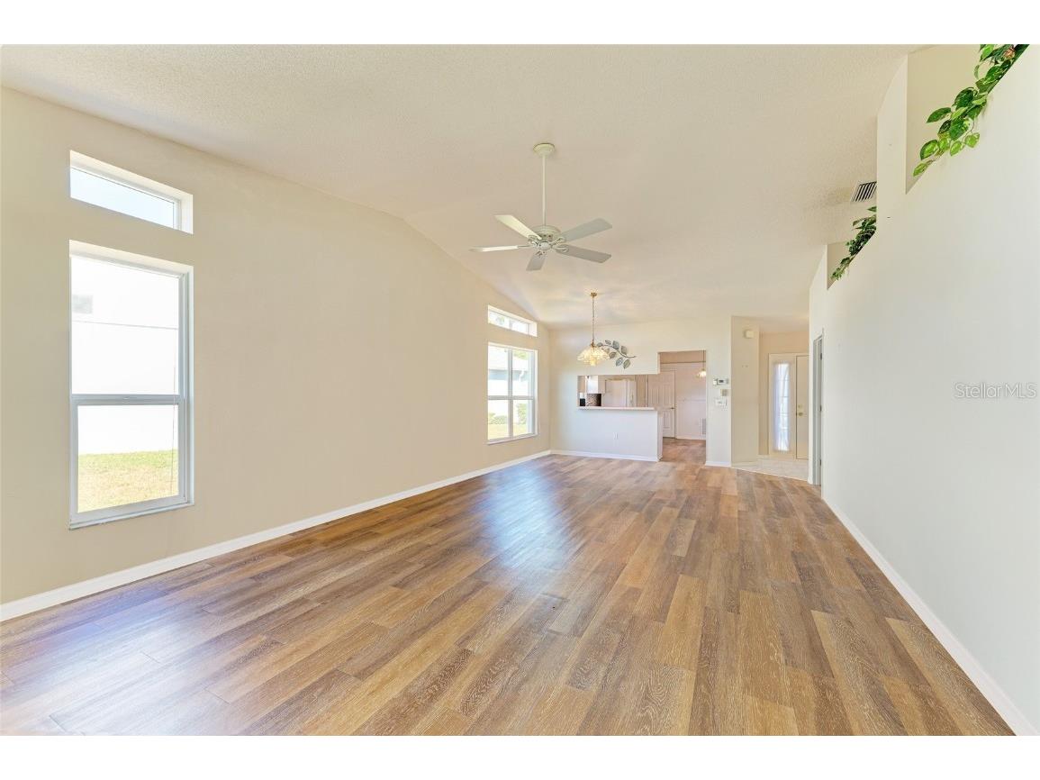 919 Spring Lakes Boulevard Bradenton FL 34210 A4672259 image14