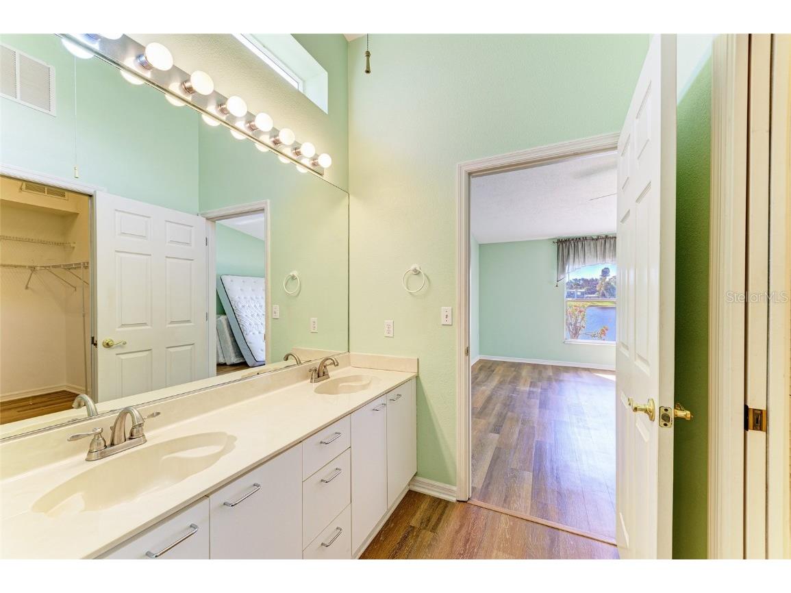 919 Spring Lakes Boulevard Bradenton FL 34210 A4672259 image26