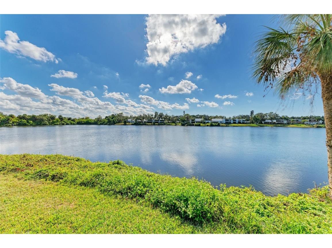 919 Spring Lakes Boulevard Bradenton FL 34210 A4672259 image38